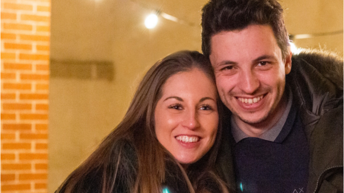 Ruim half jaar na relatiebreuk met Junior Planckaert, doorbreekt Pauline De  Vos de stilte: “Ik mis soms de intense band met de familie” | GVA