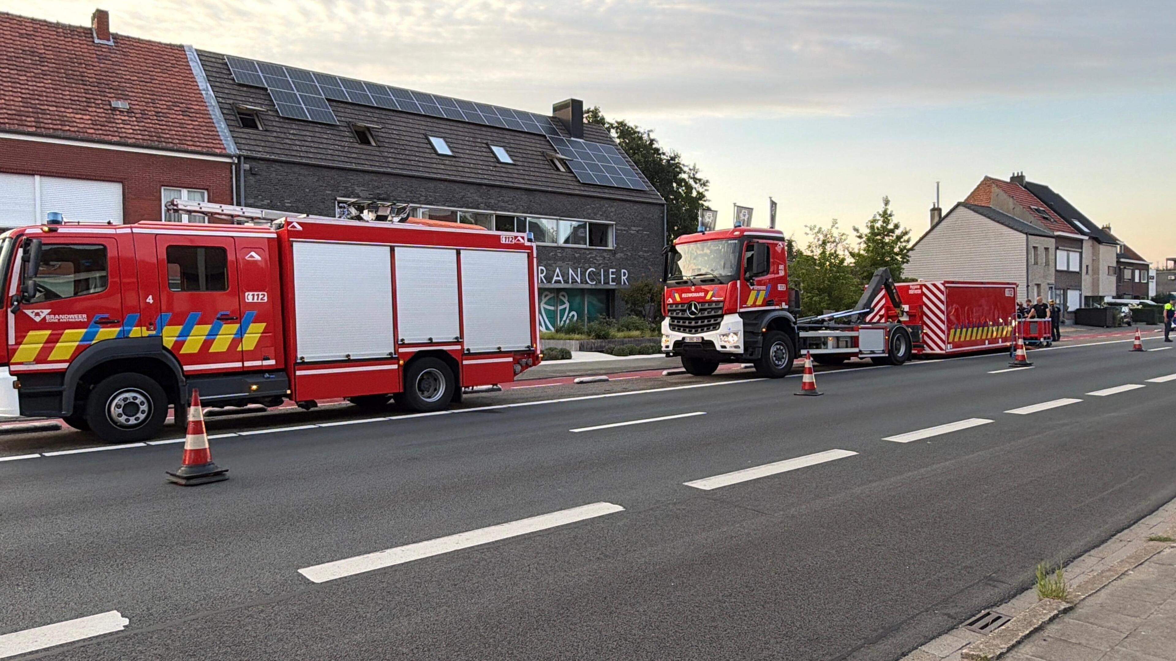 Drie gewonden bij appartementsbrand in Ekeren, 23-jarige man in levensgevaar