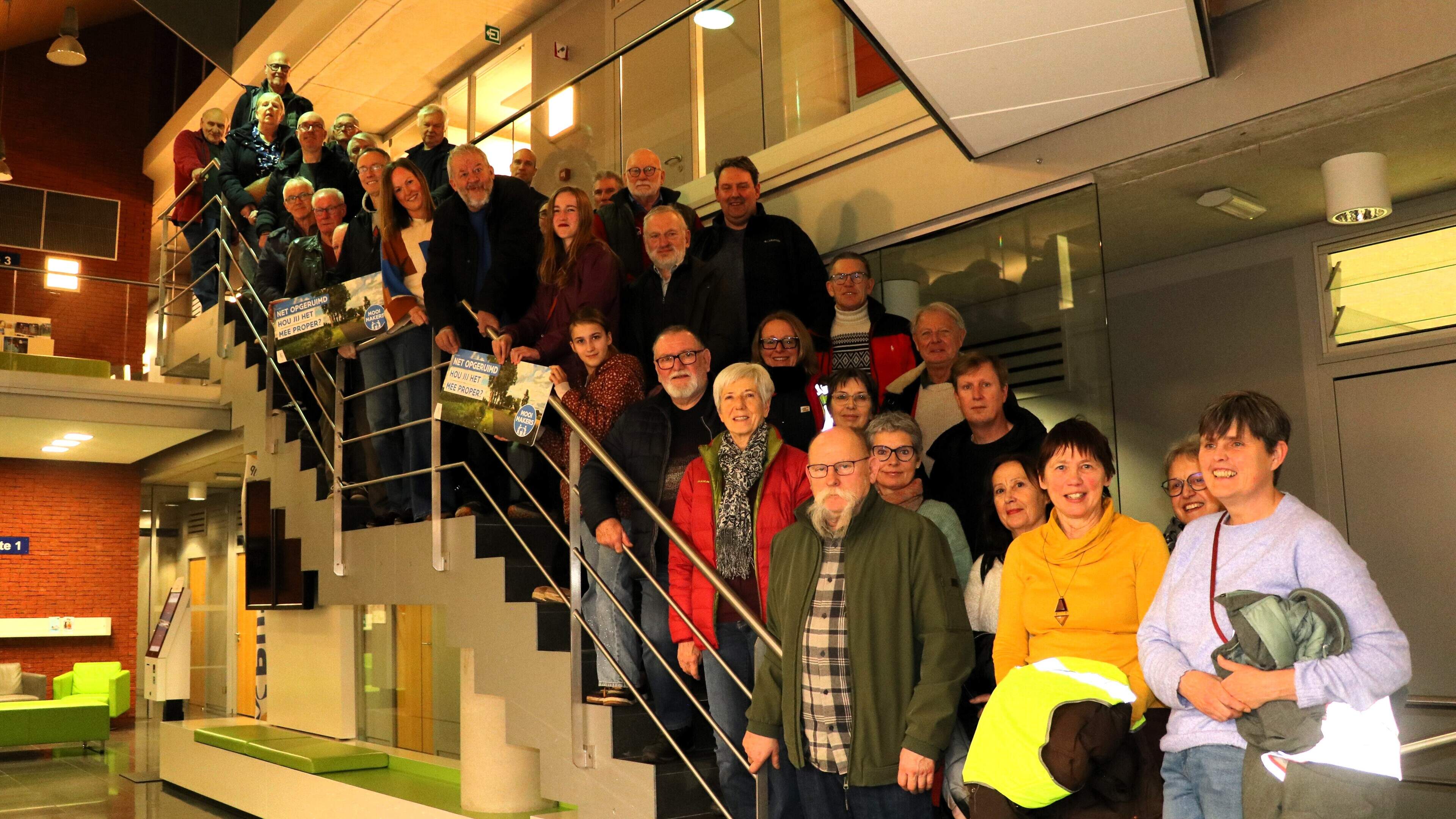 Groene peters en meters ruimen 470 kilometer bermen op: “Een grote meerwaarde voor de openbare nethe