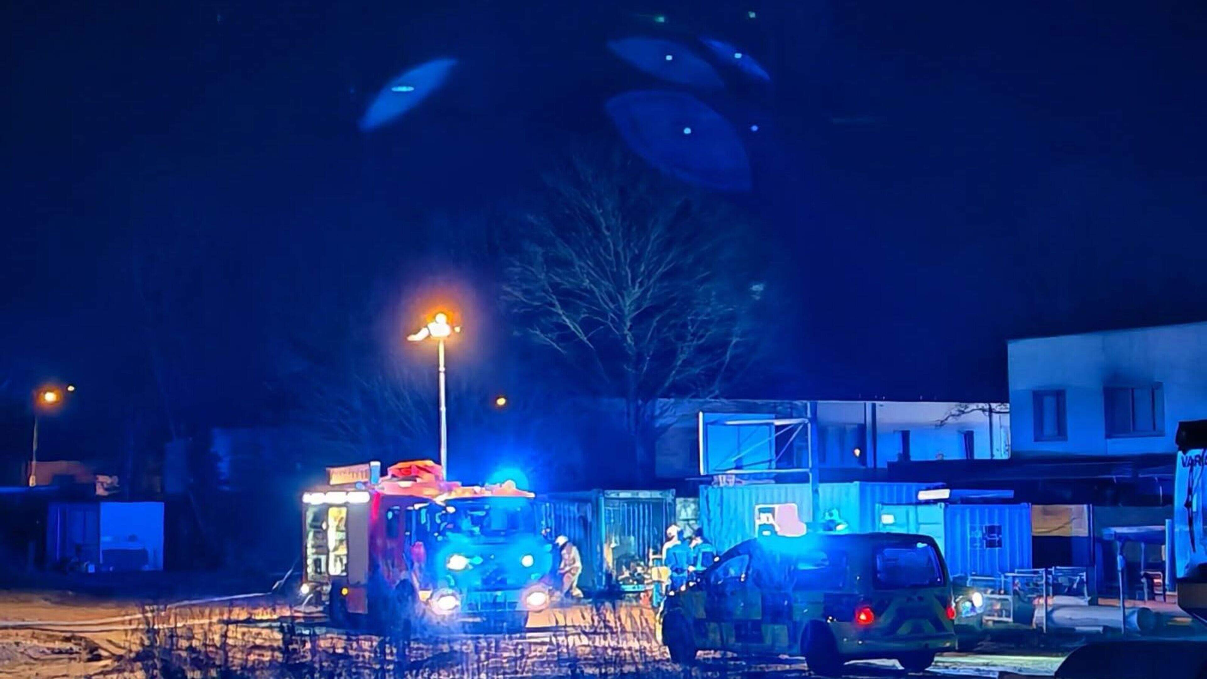 Politie onderzoekt brand in werfkeet in Mahatma Gandhiwijk