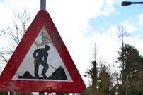 themabeeld , verkeer , wegenwerken, details van de werken , signalisatie , werktuigen