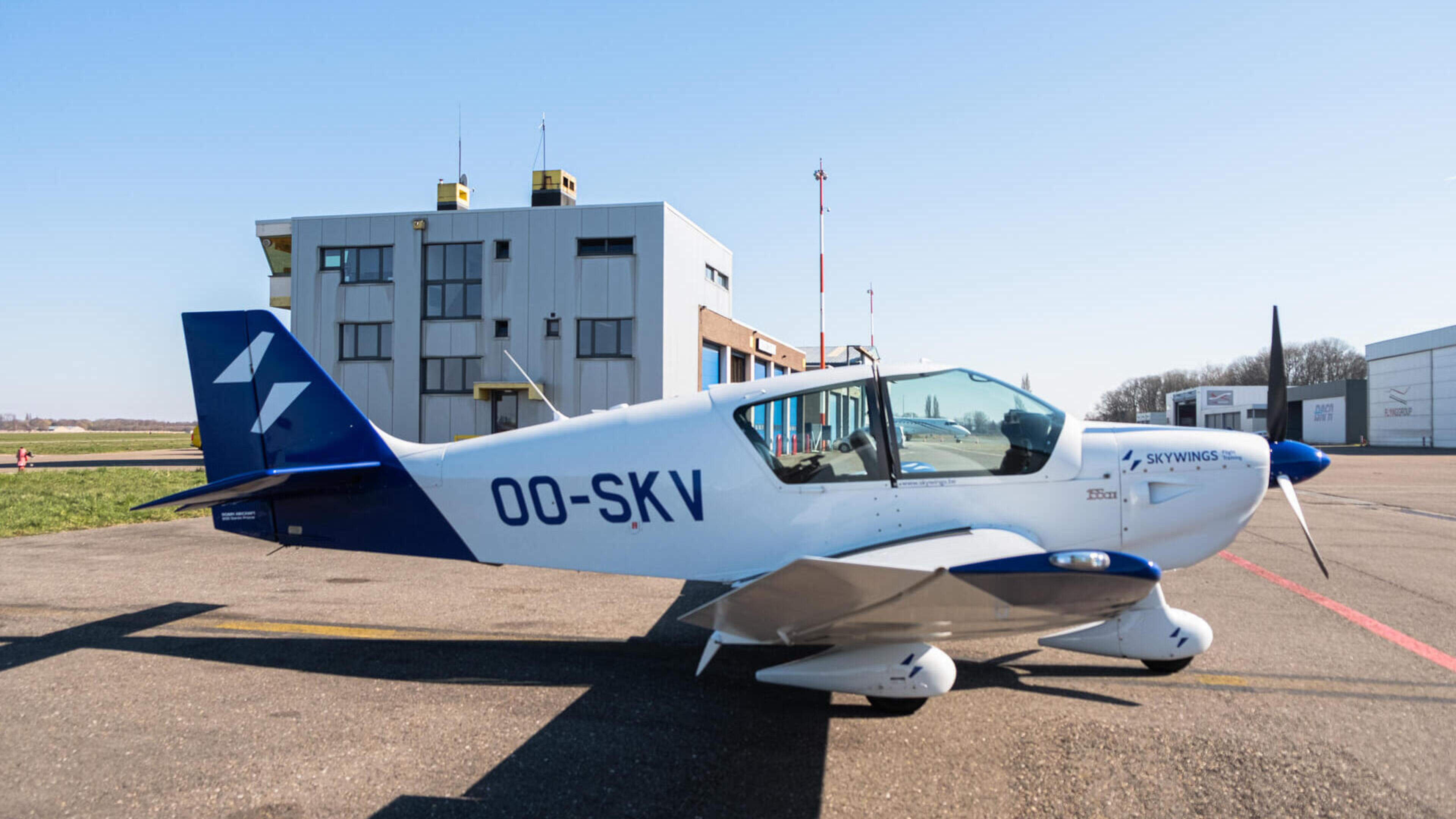 Pilotenschool Skywings breidt uit in Deurne: “Uitwijken naar andere luchthavens is moeilijk”