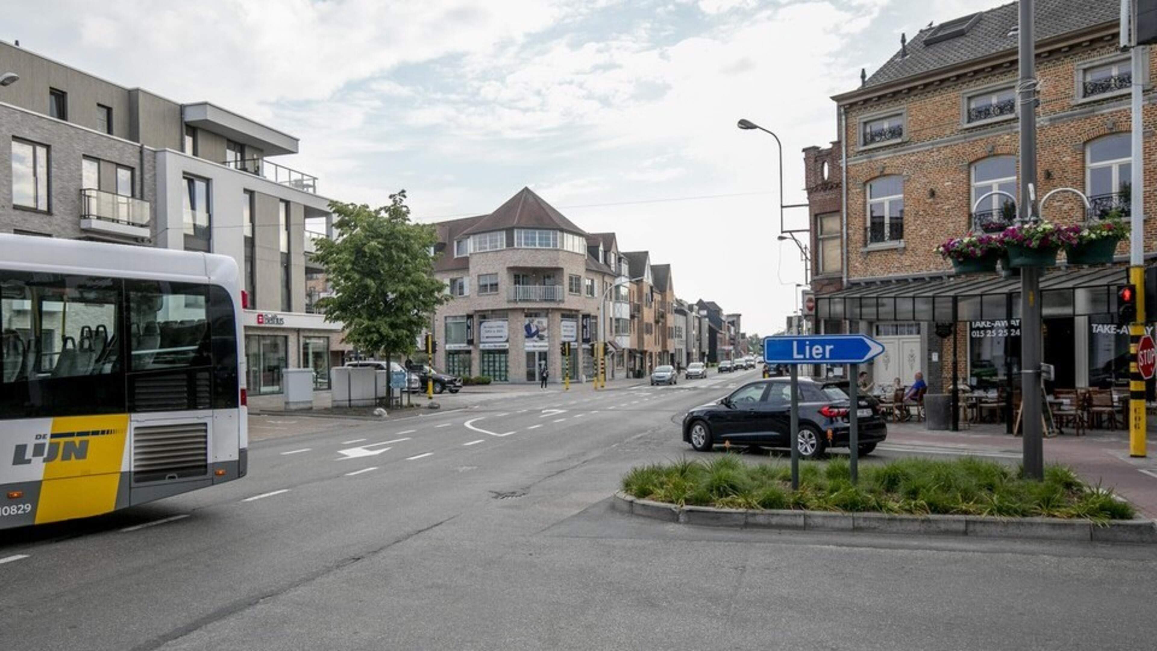 Verkeerslichten op druk kruispunt in Putte blijven haperen: “We hopen dat het probleem nu verholpen 