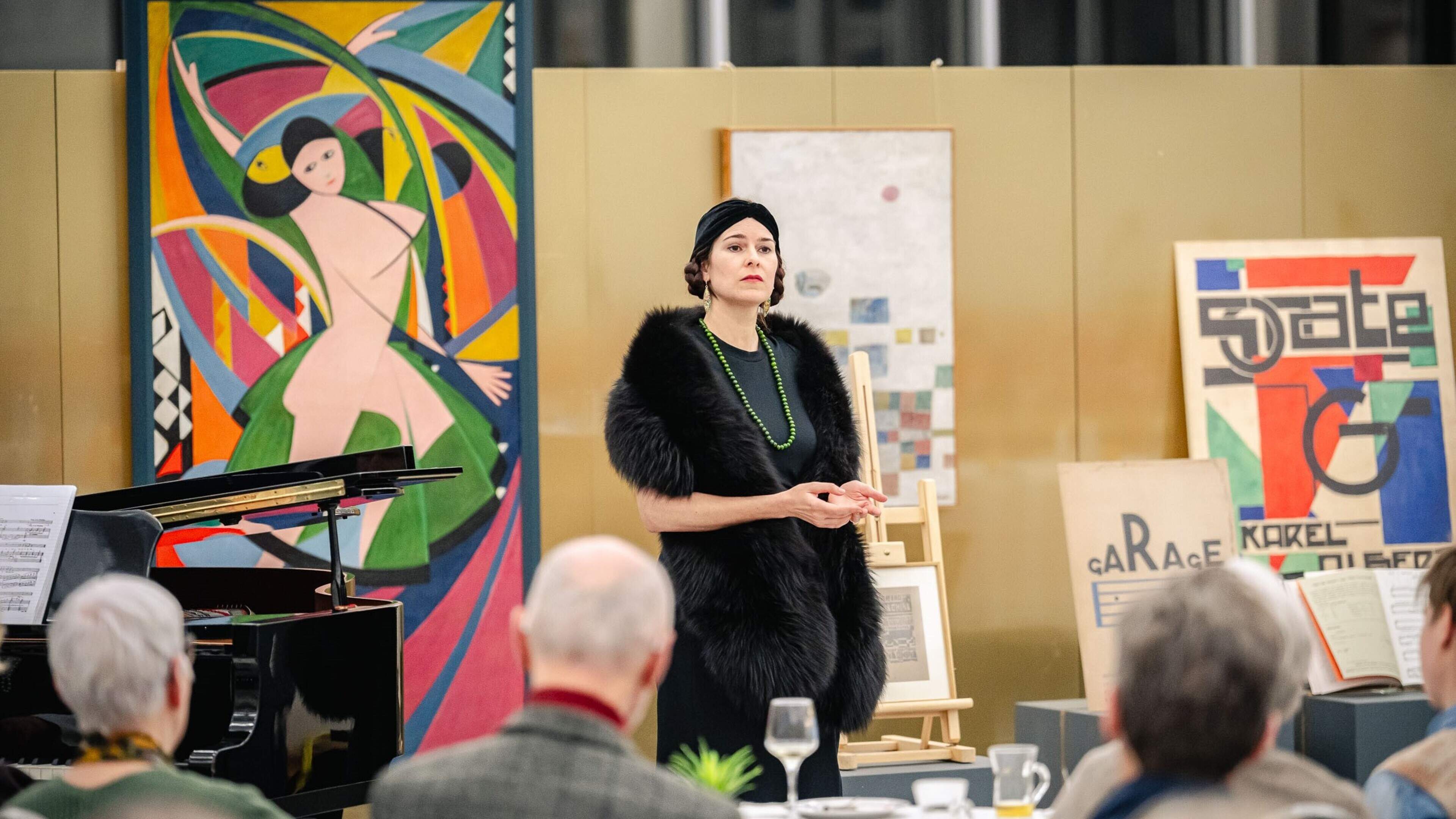 Verjaardagsfeest voor Paul van Ostaijen bracht jaren twintig tot leven in Antwerpse provinciehuis