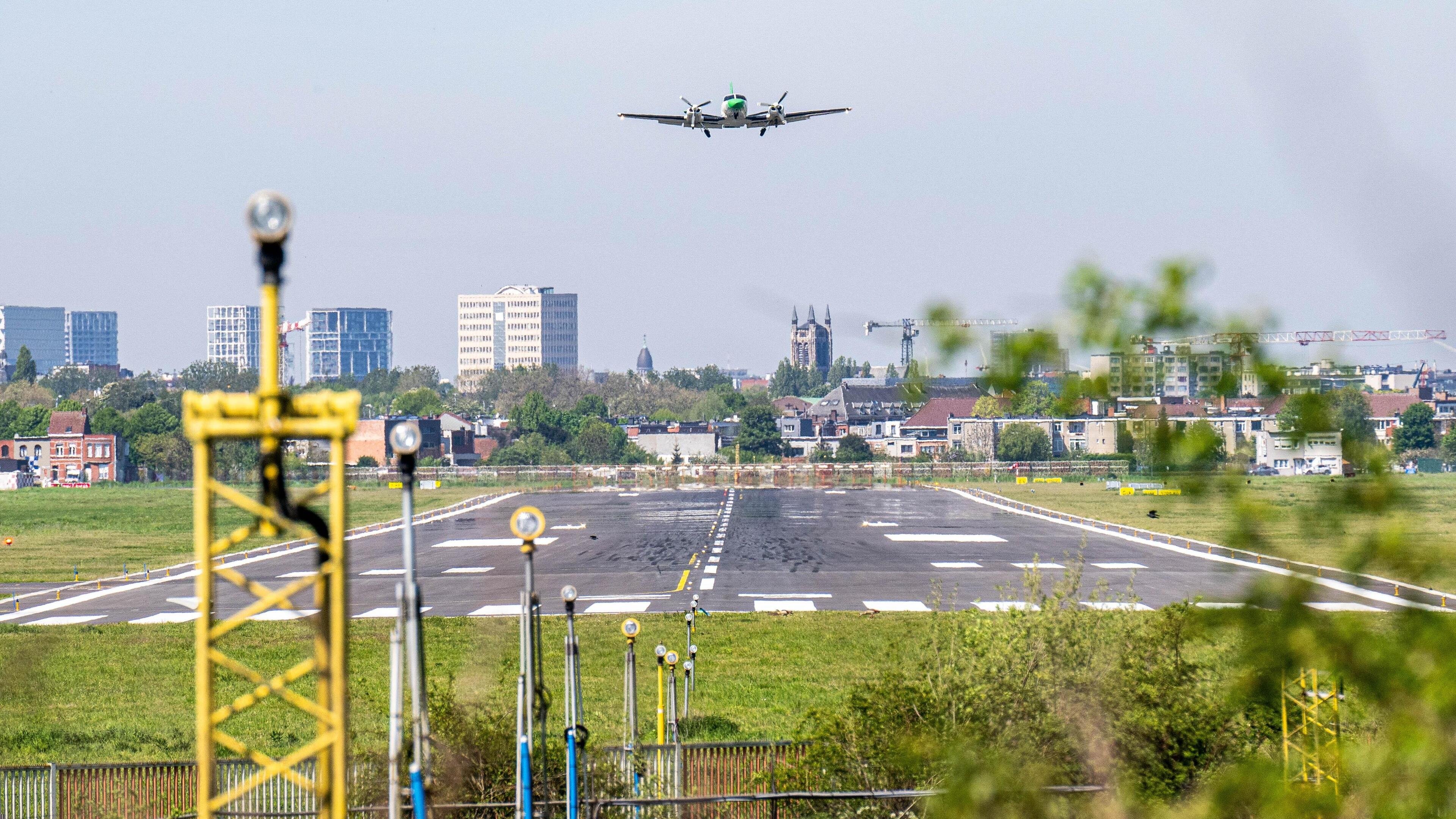 Strenge quota op luchthaven van Deurne doen vliegschool Brussel Airlines uitwijken naar Spanje: “Maa