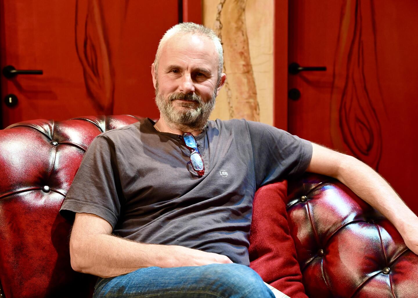 Antwerps regisseur en medeoprichter van Fakkeltheater Hugo Danckaert ...