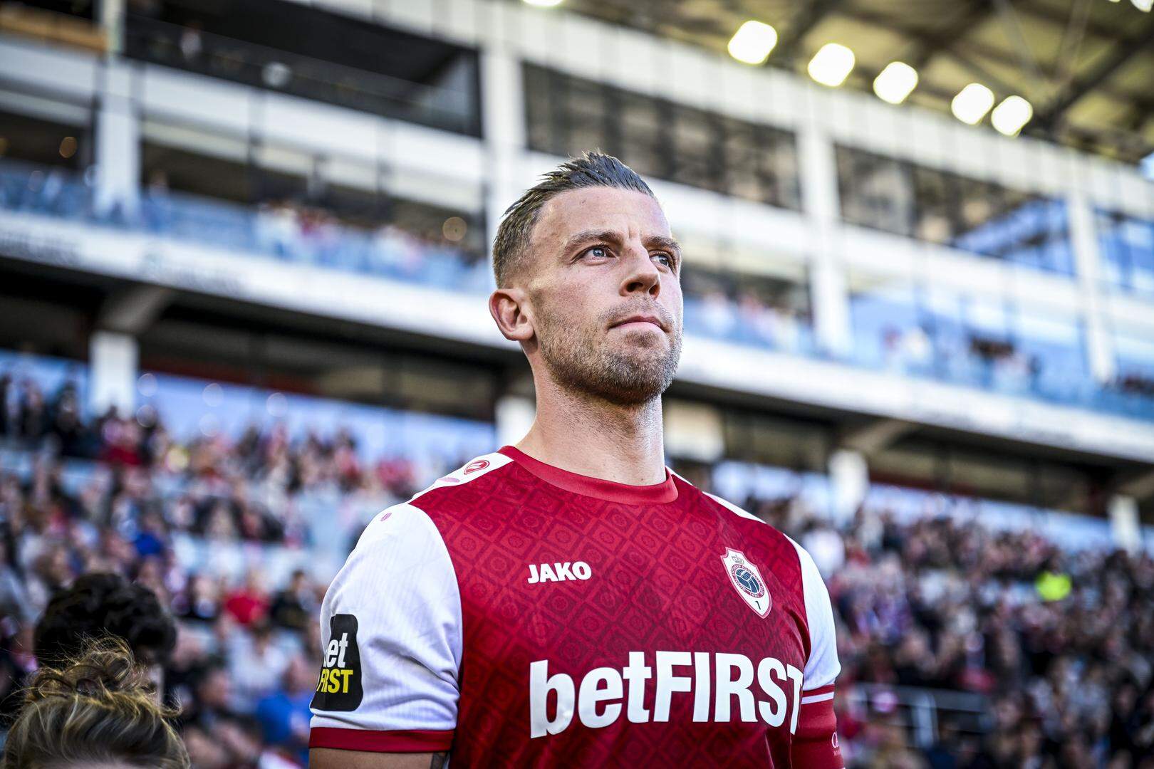 Antwerp's Toby Alderweireld pictured at the start of a soccer match between Royal Antwerp FC and Cercle Brugge, Sunday 06 October 2024 in Antwerp, on day 10 of the 2024-2025 season of the 'Jupiler Pro League' first division of the Belgian championship. BELGA PHOTO TOM GOYVAERTS