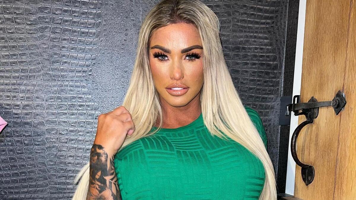 Katie Price heeft nu al spijt van haar Belgische borstvergroting: “Ze ...