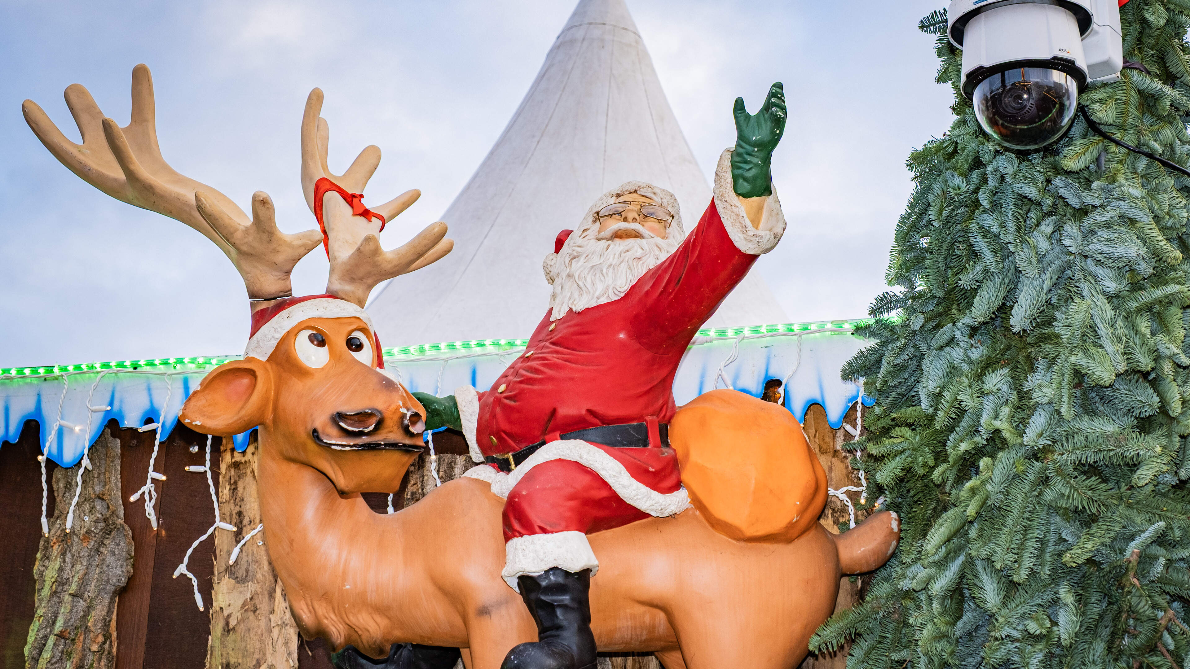 Kerst- en cadeaumarkt brengt winterse gezelligheid naar Gallifortlei
