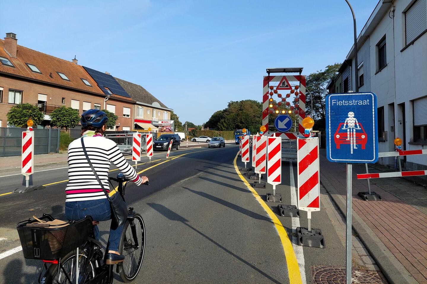 Ook fietsers en voetgangers moeten omleiding volgen door werken op ...