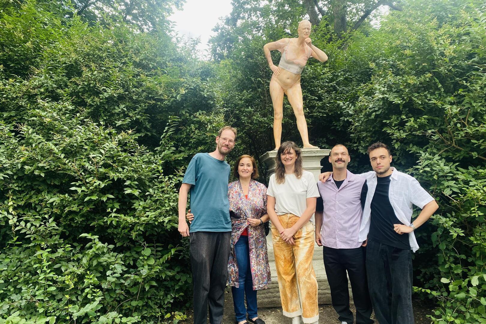 Vijfde kunstwerk in reeks ‘Publiek Figuur’ ingehuldigd in Stadspark ...