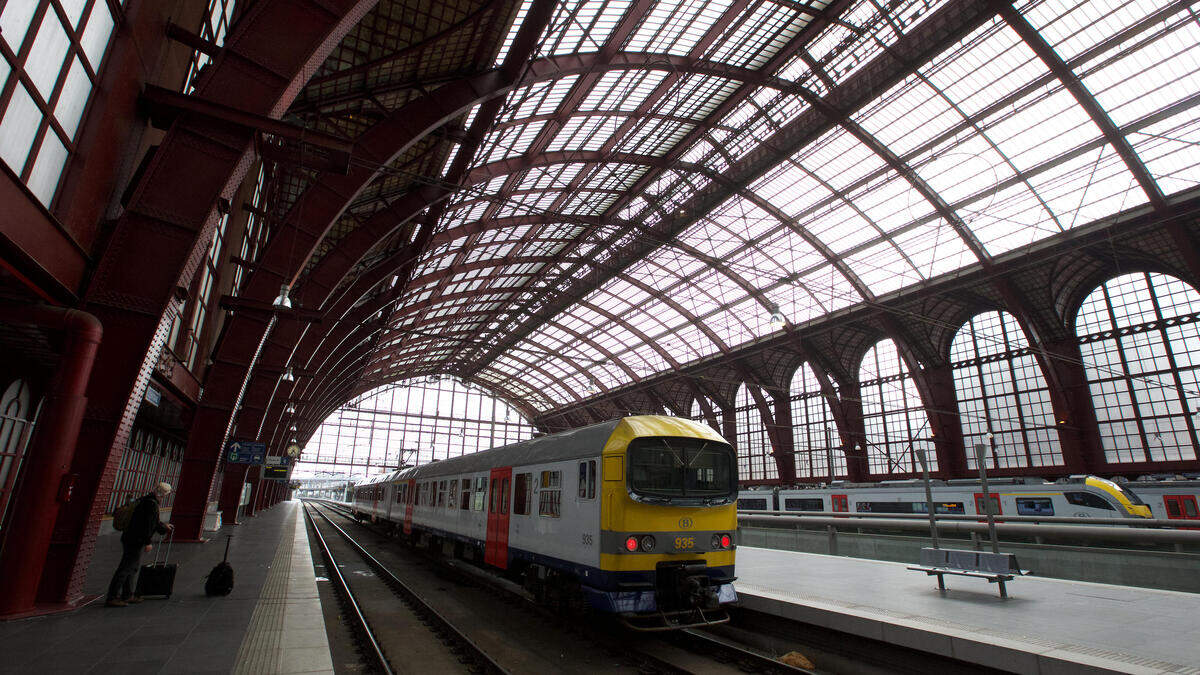 Vermiste man (75) uit Oostende die laatst in Antwerpen-Centraal werd ...
