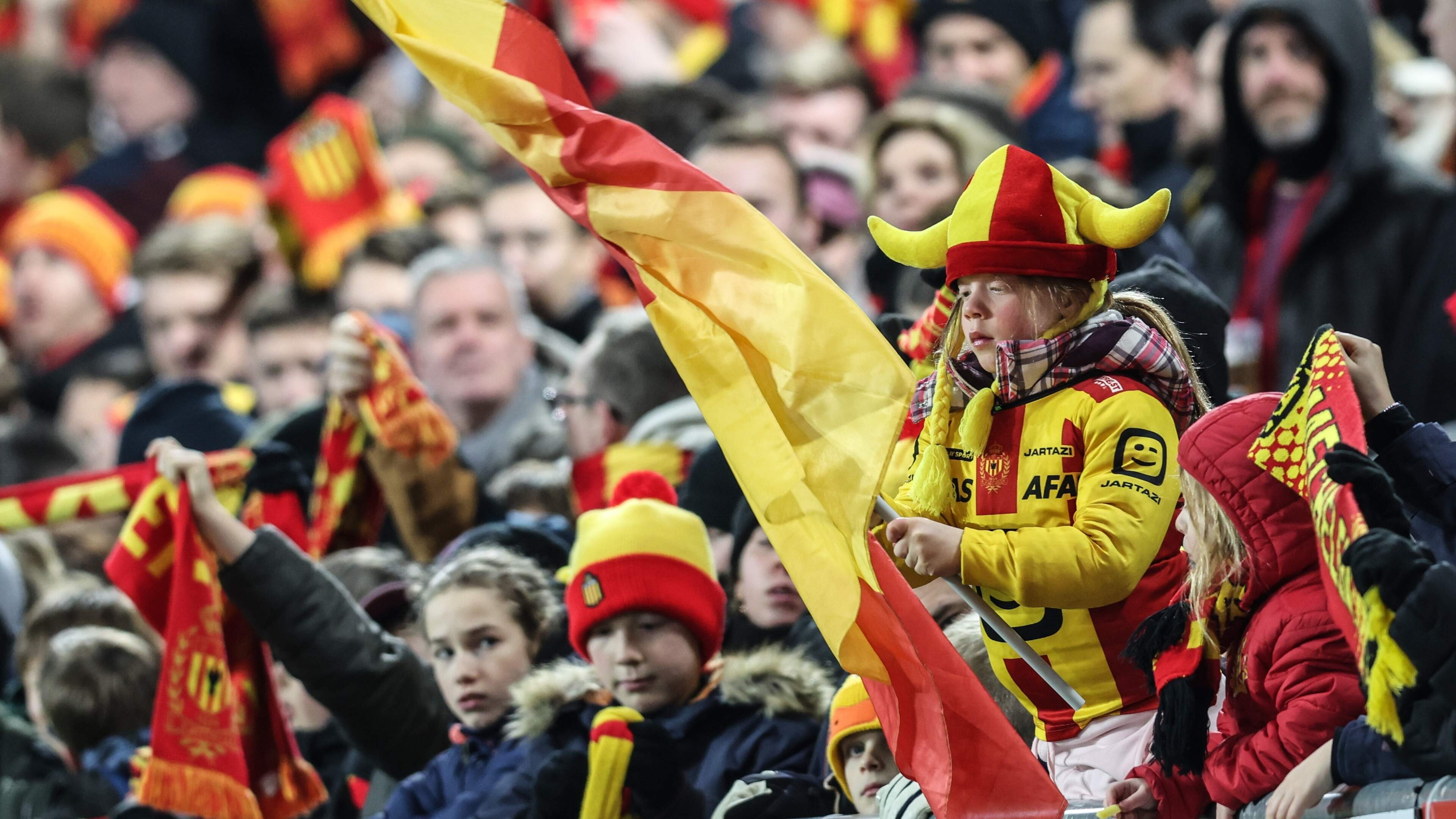Fans van KV Mechelen richten Supportersparlement op: “Een unicum in het Belgische voetbal”