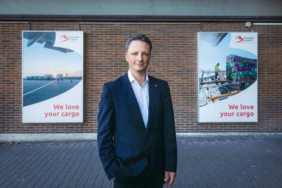 Nathan De Valck moet als CEO van Antwerp Airport, de luchthaven opnieuw in de groene cijfers brengen.