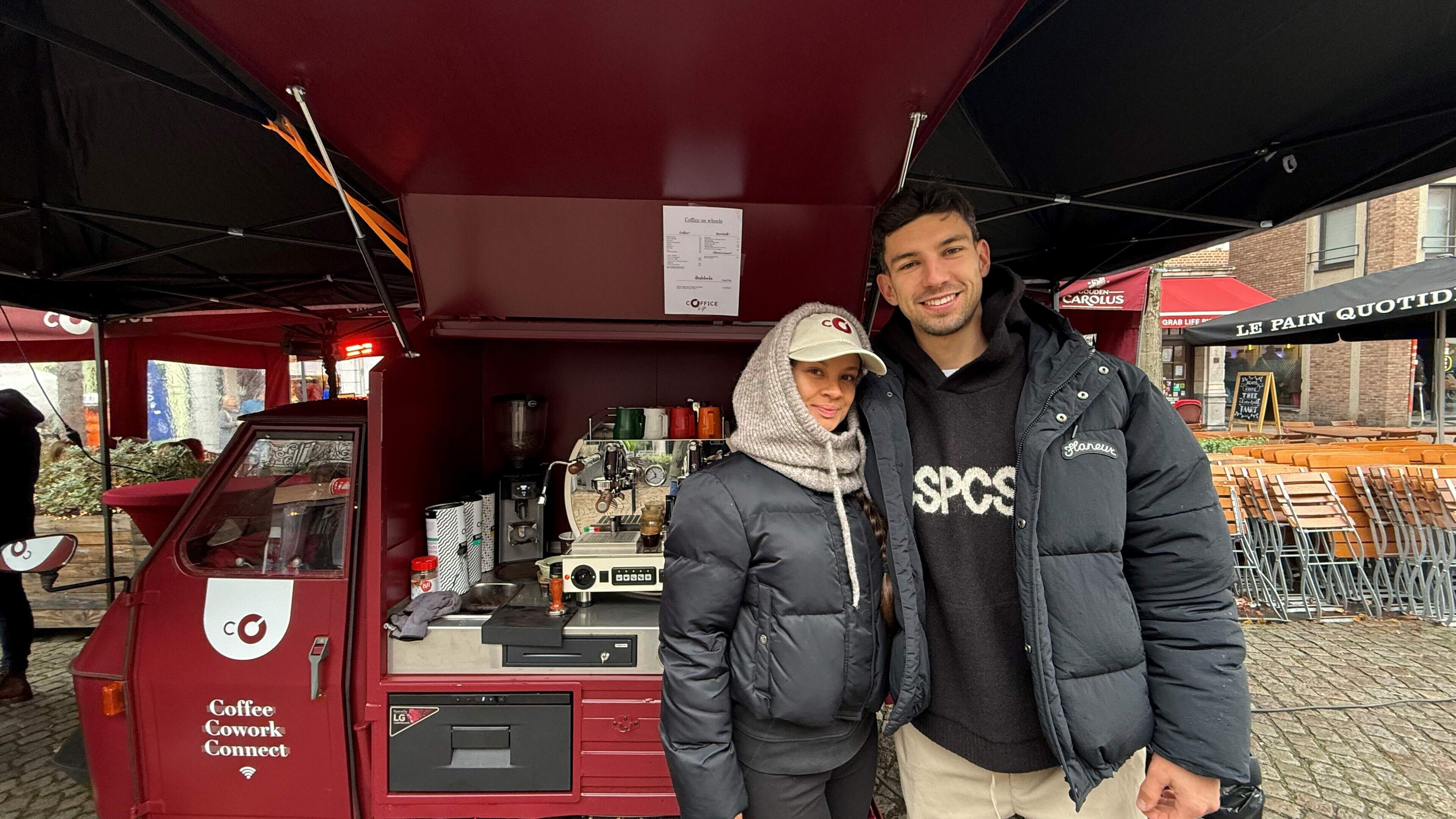Profvoetballer en horecaondernemer Lennard (29) staat nu ook op de markt: “Zo’n buitenkans krijg je 