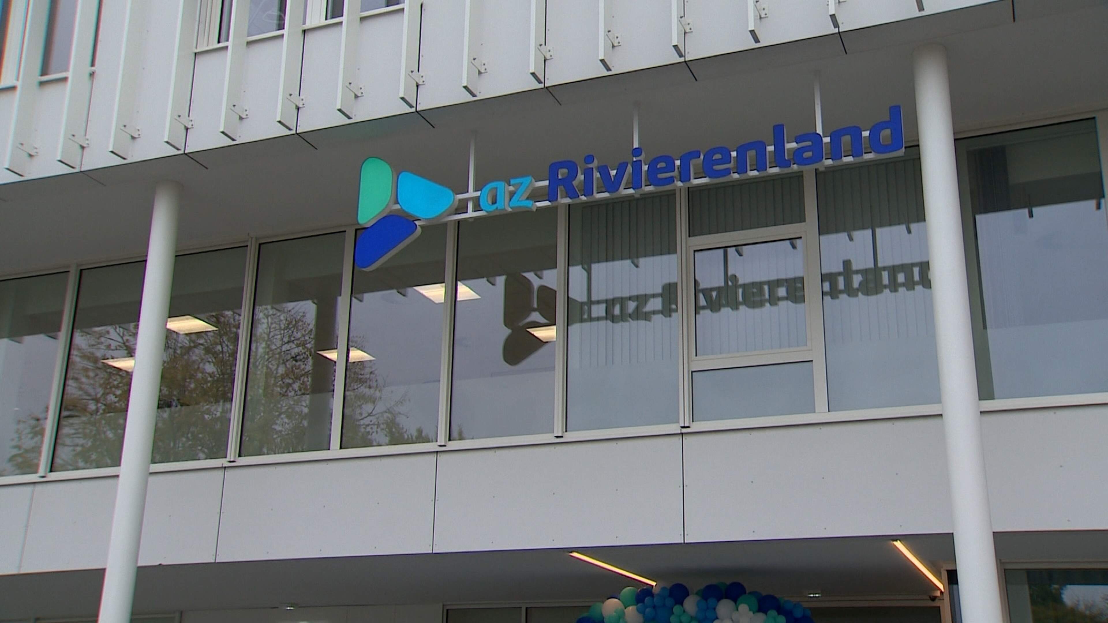 Protest van gemeenten tegen de mogelijke sluiting van de spoeddienst AZ Riverierenland in Reet