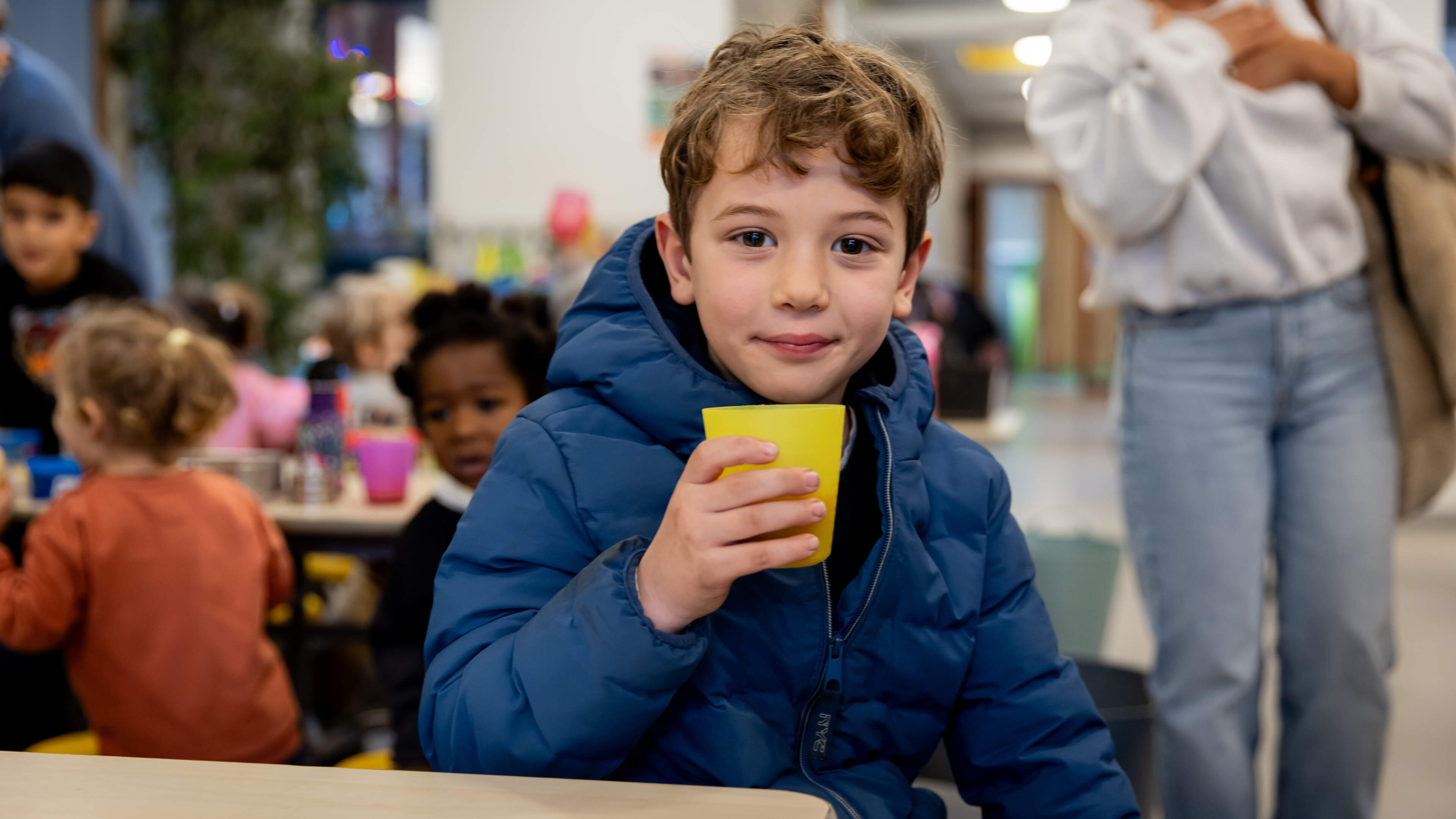 Leerlingen Sint-Pietersschool smullen wekelijks van gezonde soep: “Het project krijgt navolging op a