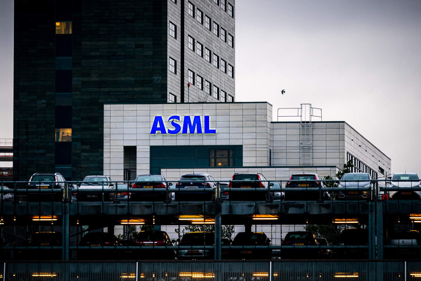 Dit miljardenbedrijf kan Antwerpse economie doen opleven: “ASML is de ...