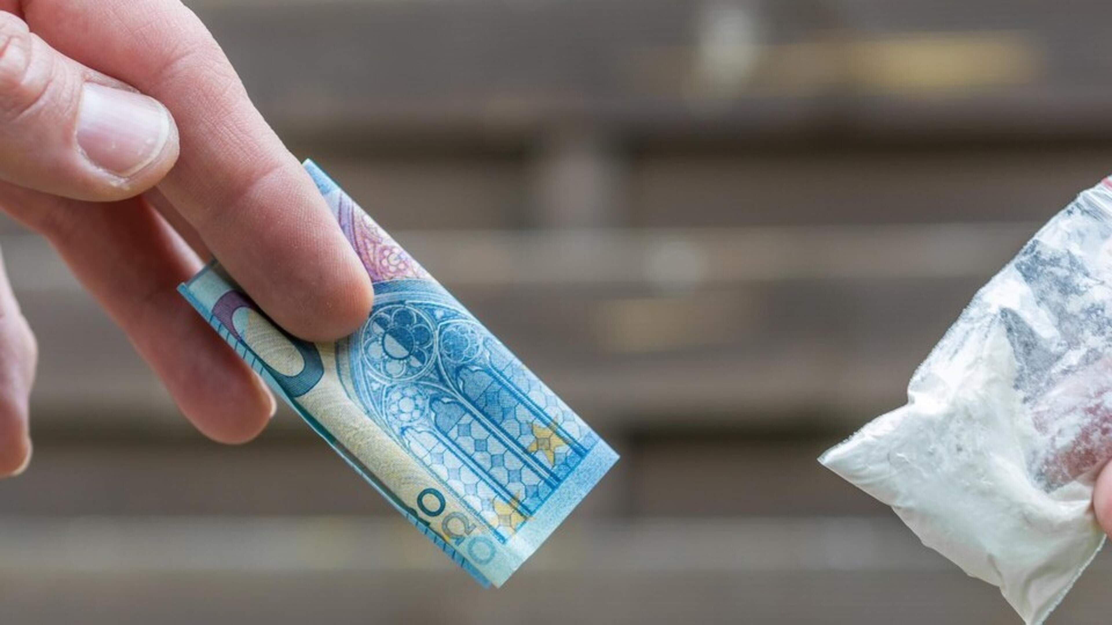 Tot twee jaar cel voor drugsdealers: “Ze hadden ‘verse broccoli’ en ‘chocolade’ in de aanbieding”