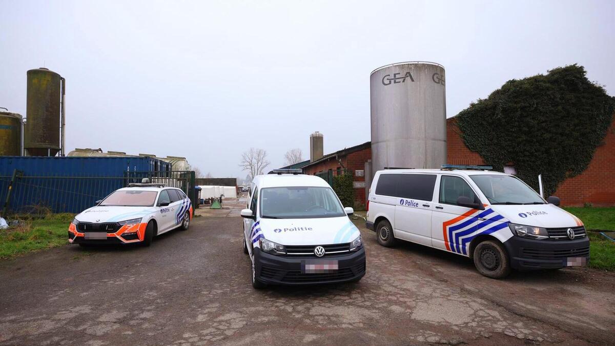 Politie vindt synthetisch drugslabo bij inval op landbouwbedrijf | GVA