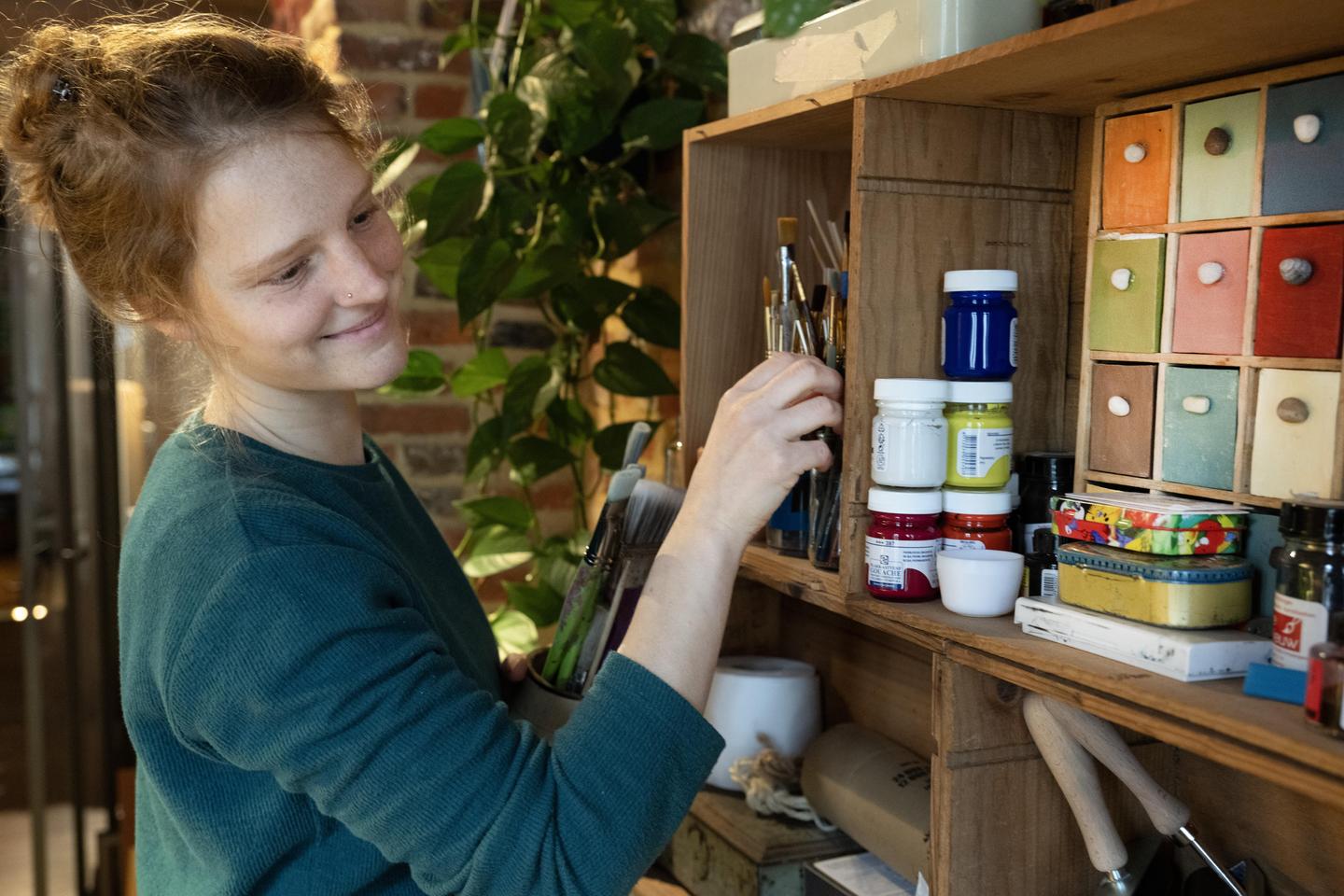 Stien schilderde de illustraties voor het kinderboek met acrylverf.