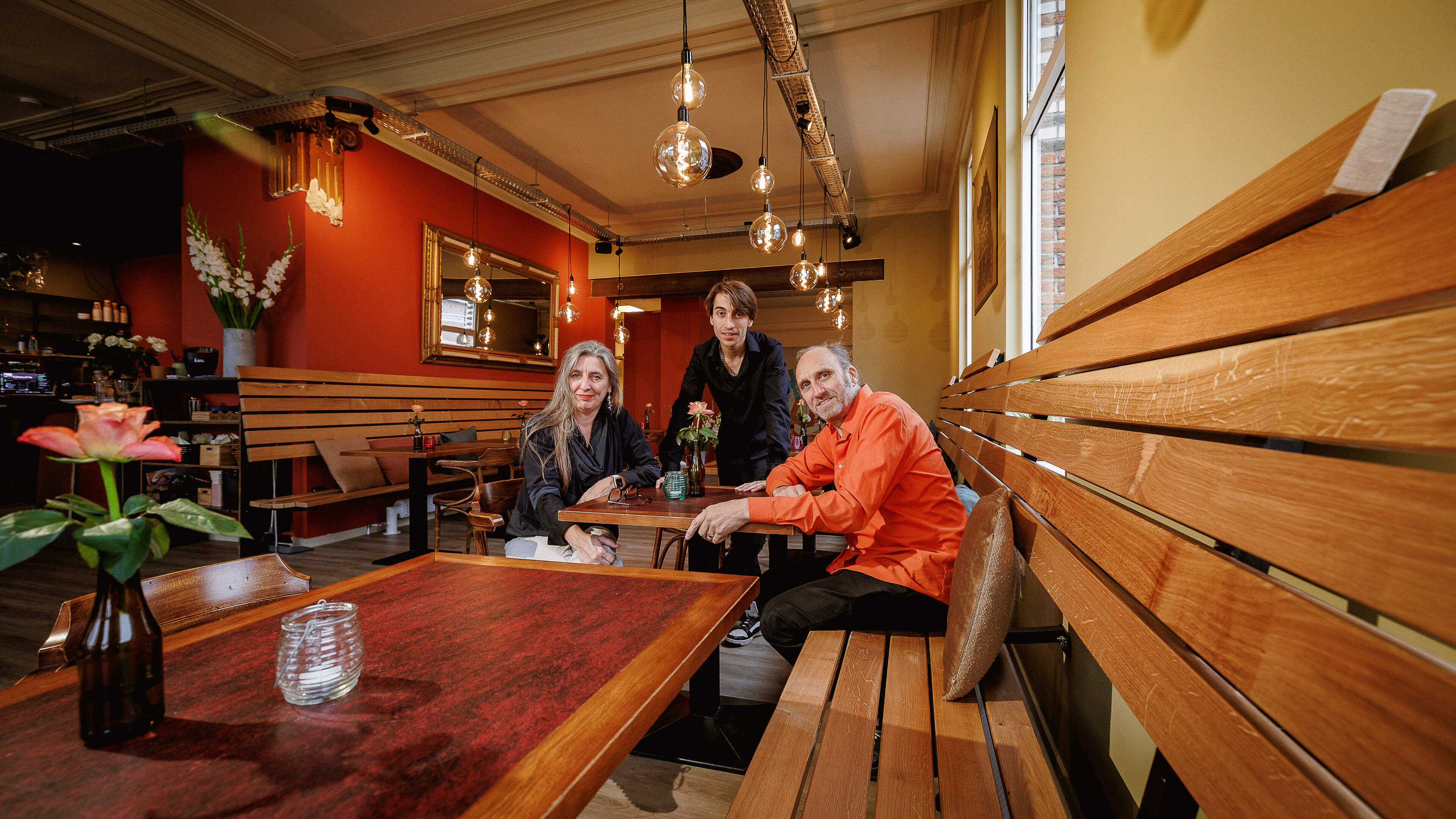 Bistro Noekaf op Ontvoeringsplein pakt uit met livemuziek: “We willen de drempel om naar Nekkerspoel