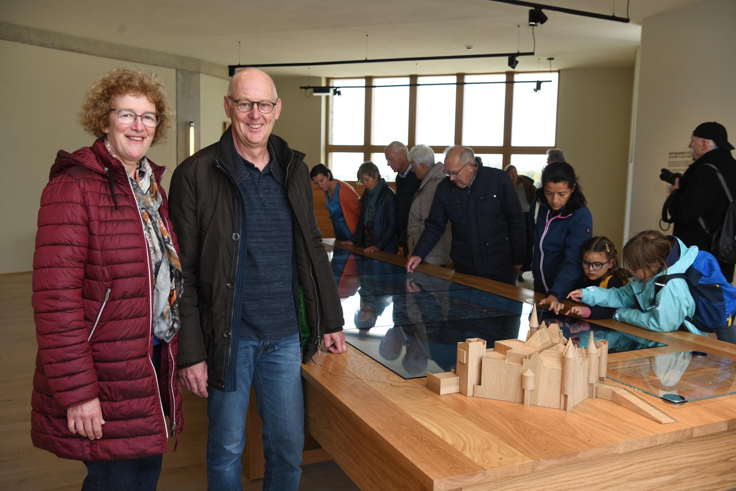 Eerste bezoekers in het Steen: “Die klagers moeten binnen maar eens komen kijken”