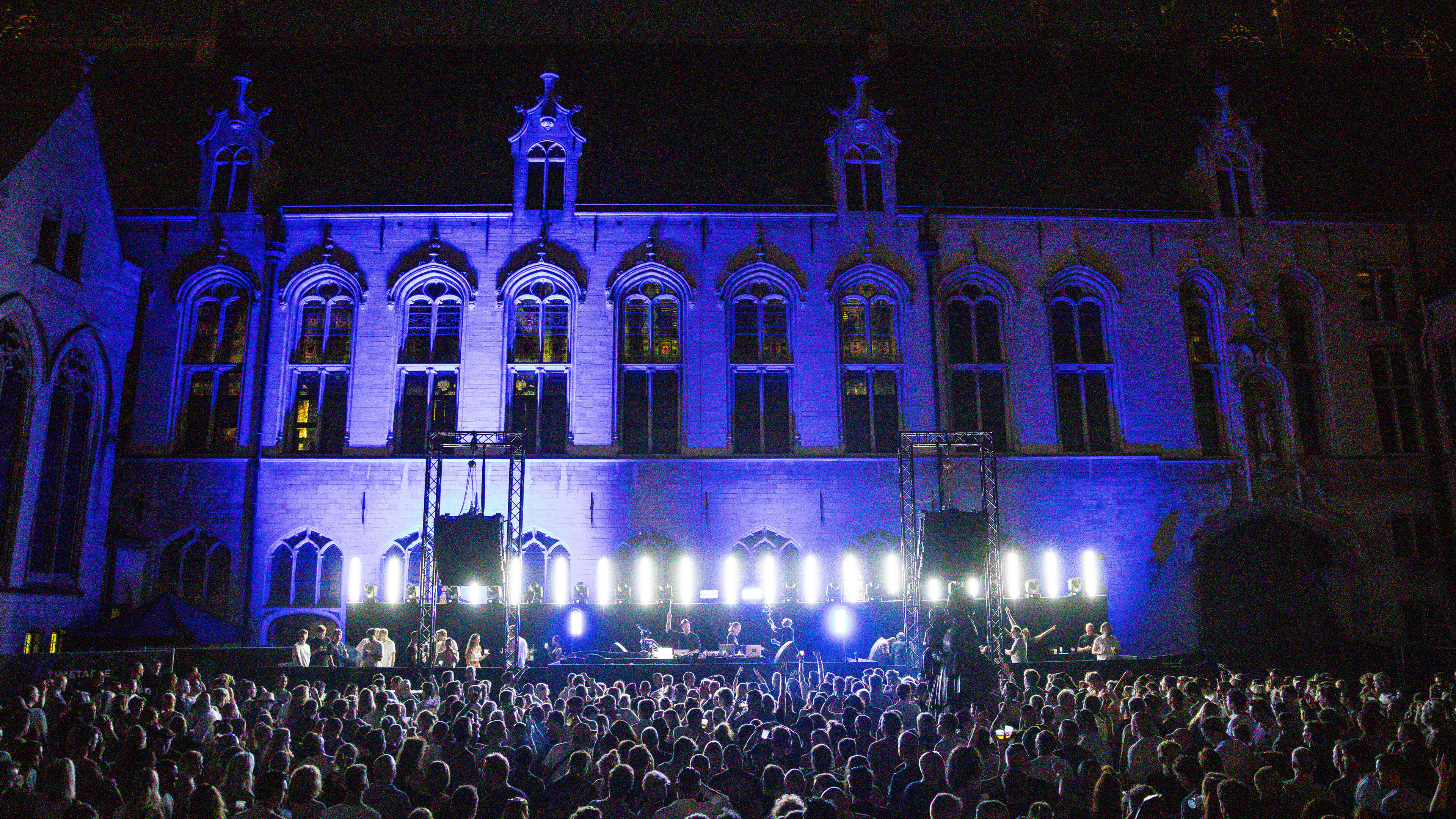 Ticketverkoop We Are Open Air start vanavond: “Unieke mix van historische architectuur en hedendaags