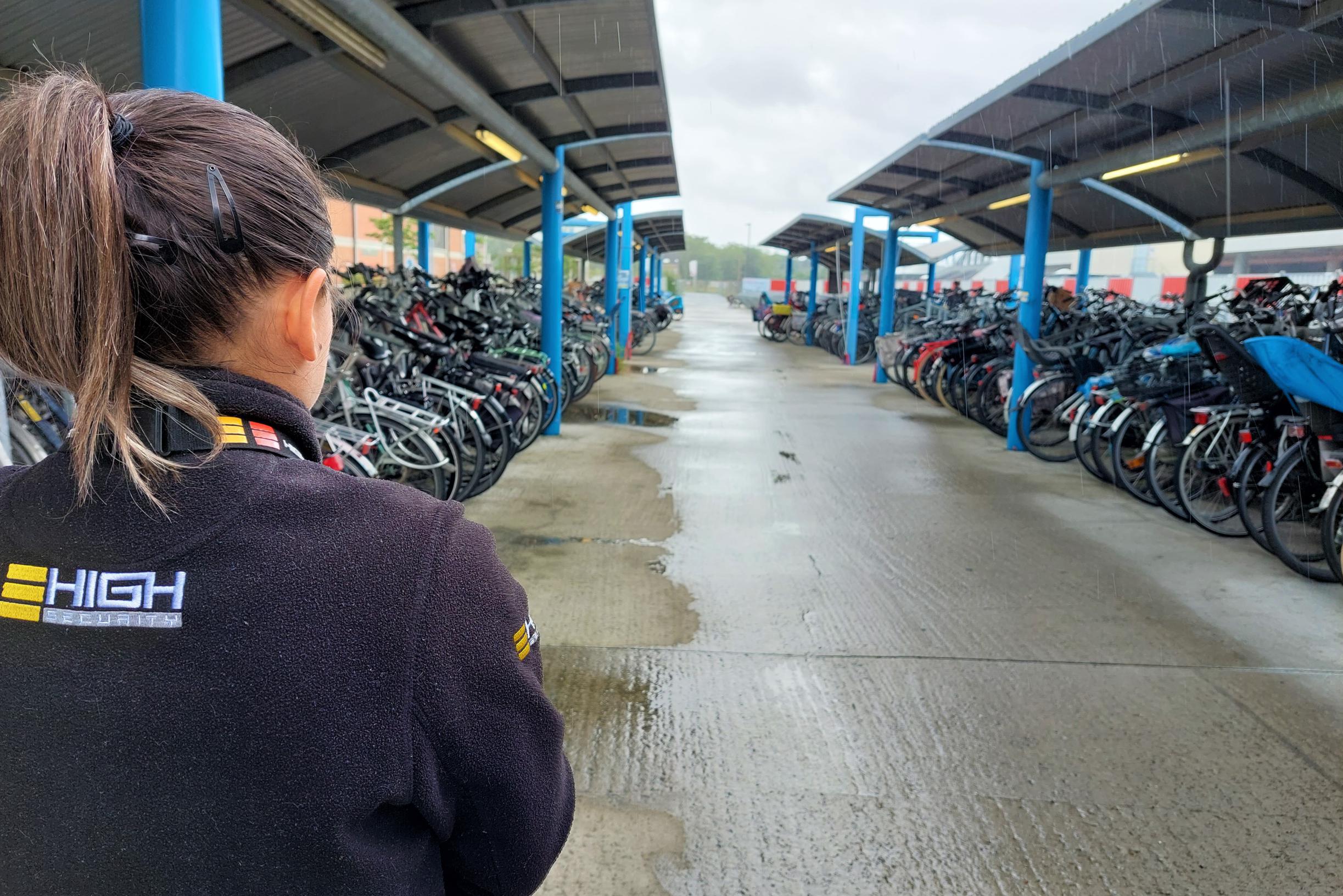 Man (20) steelt fietsen aan station van Mechelen en loopt 15 maanden cel op