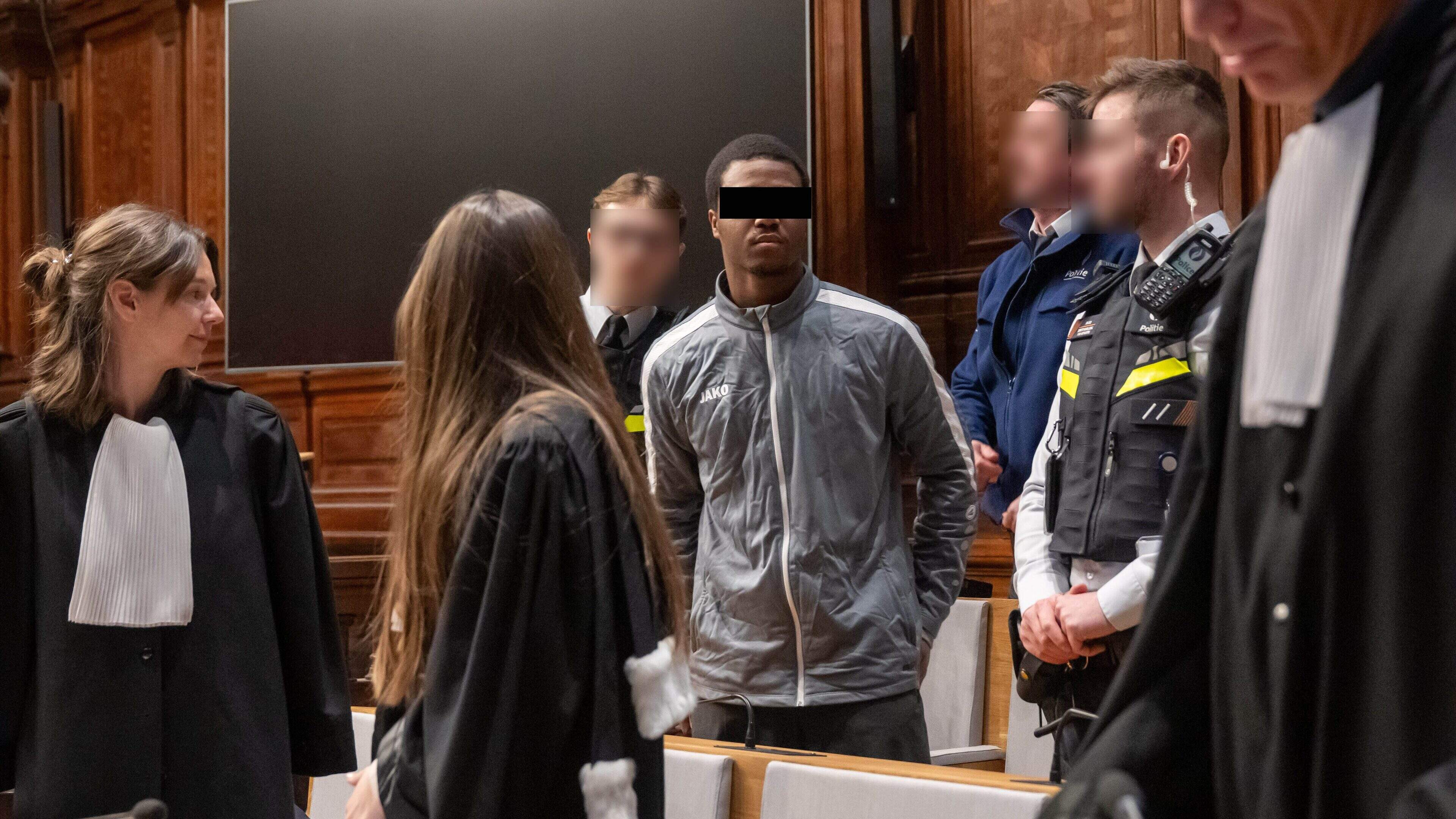 ASSISEN. Door sekswerker ‘Linda’ in stukken te kappen, hoopte hij dat haar lichaam niet ontdekt zou 