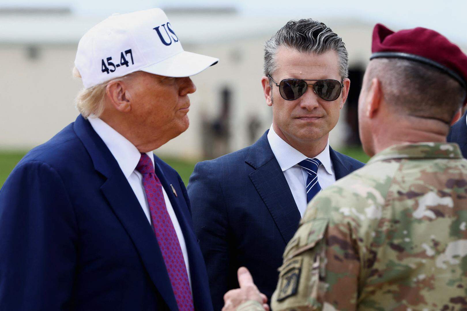 Trump en defensieminister Hegseth.