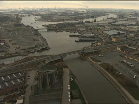 Brug is goedkoper dan tunnel | GVA