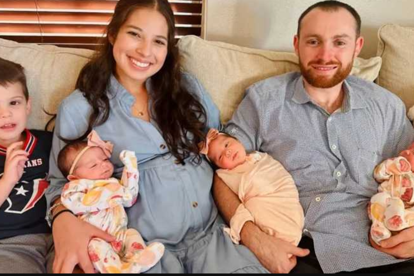 Amerikaanse moeder (30) na geboorte van drieling 45 minuten klinisch ...