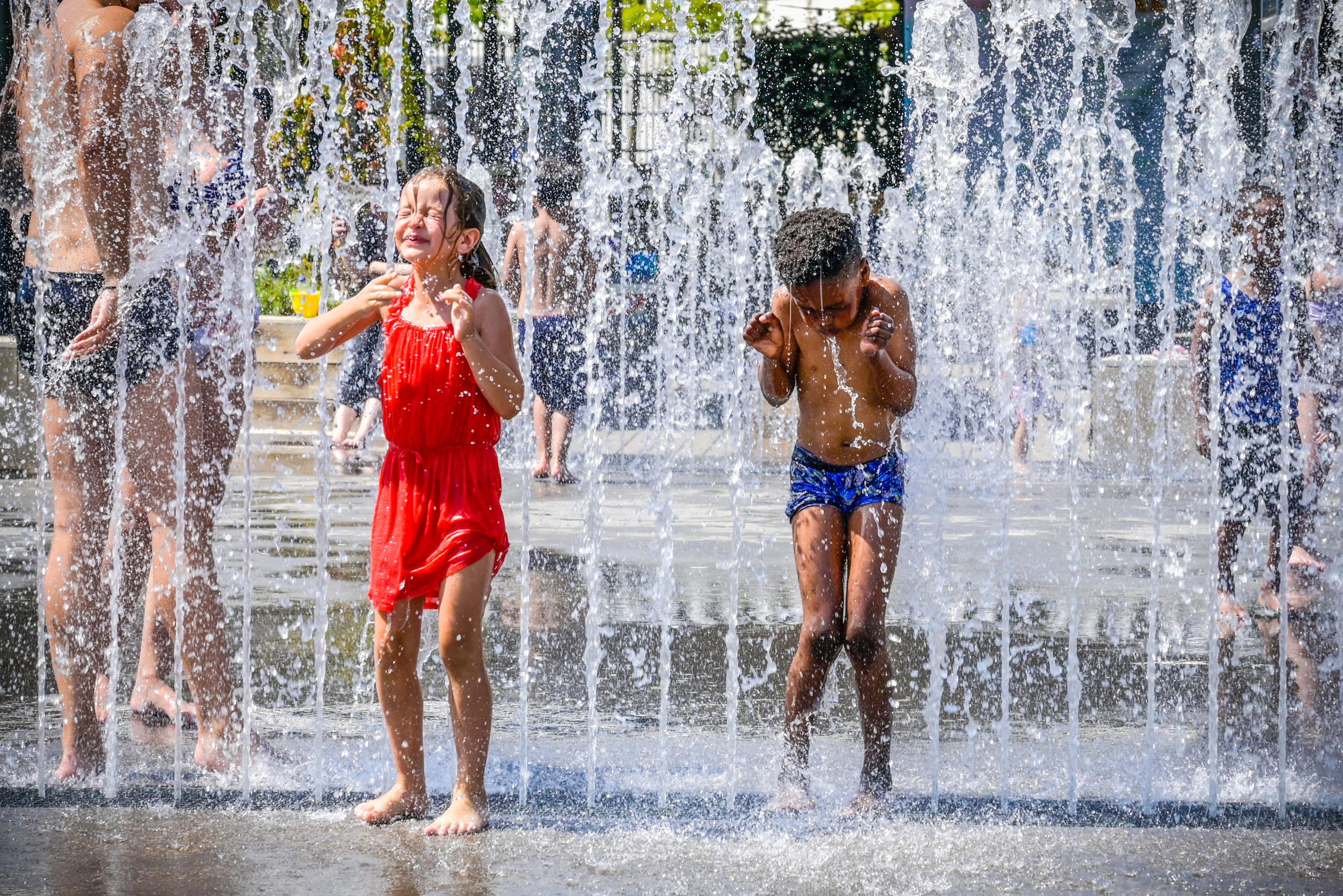 Eindelijk mooi weer: hoe lang blijft het duren? En mag je lastminute