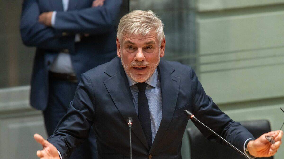 Leuven Cancels Filip Dewinter Lecture Over Rental Violations