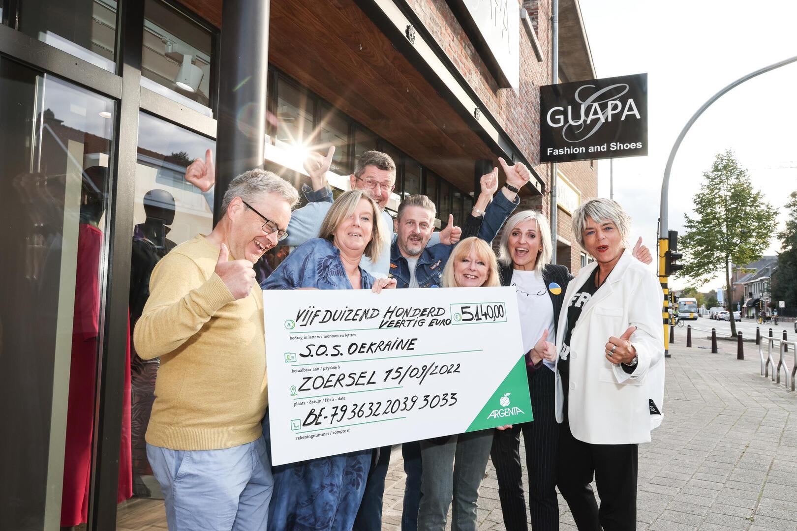 Benefiet voor SOS Oekraine levert cheque van meer dan 5.000 euro op | GVA