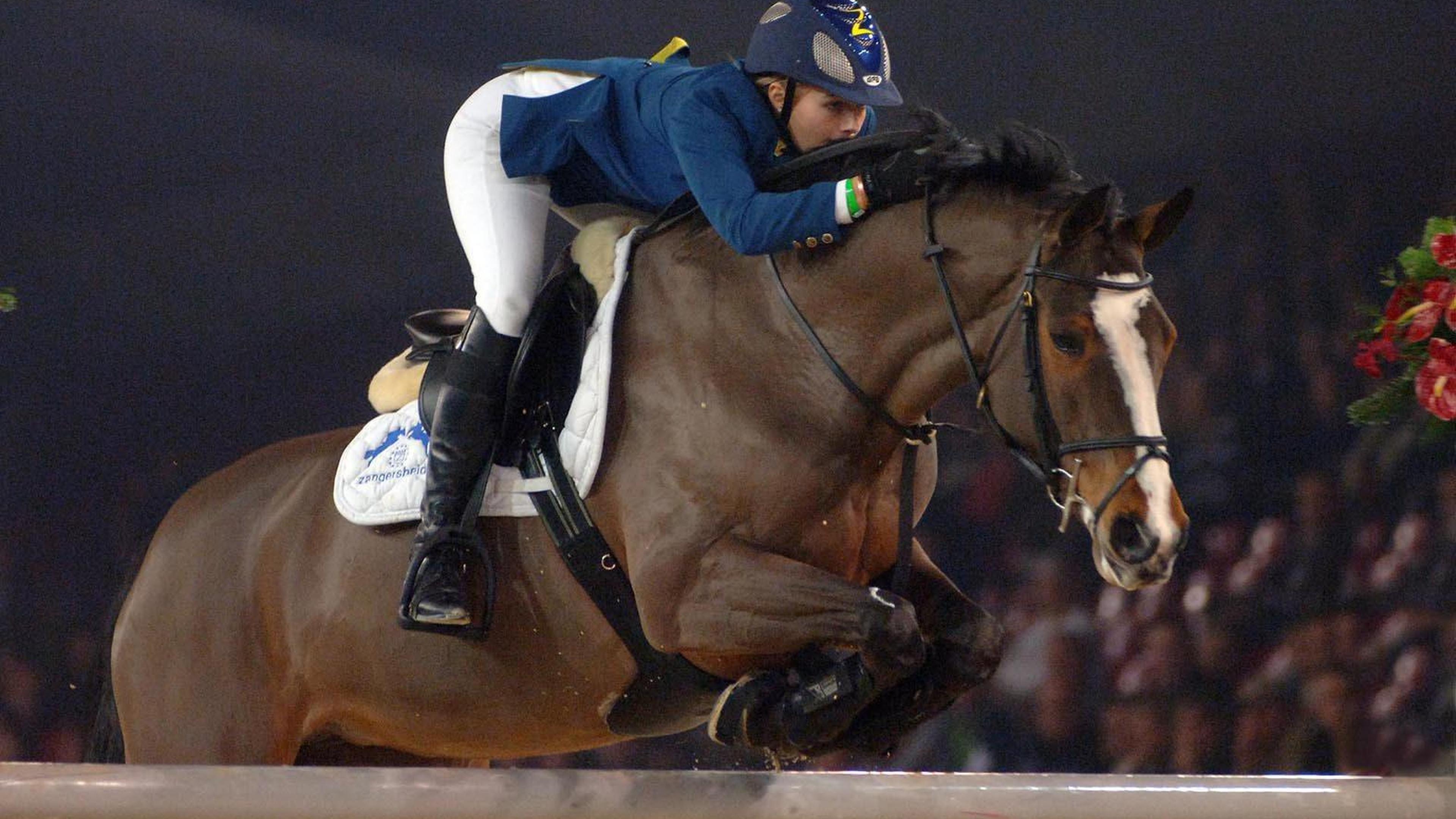 Kerstjumping opent dit jaar met optreden van #LikeMe en paardenwisselproef: “Je ziet ze nog maar zel