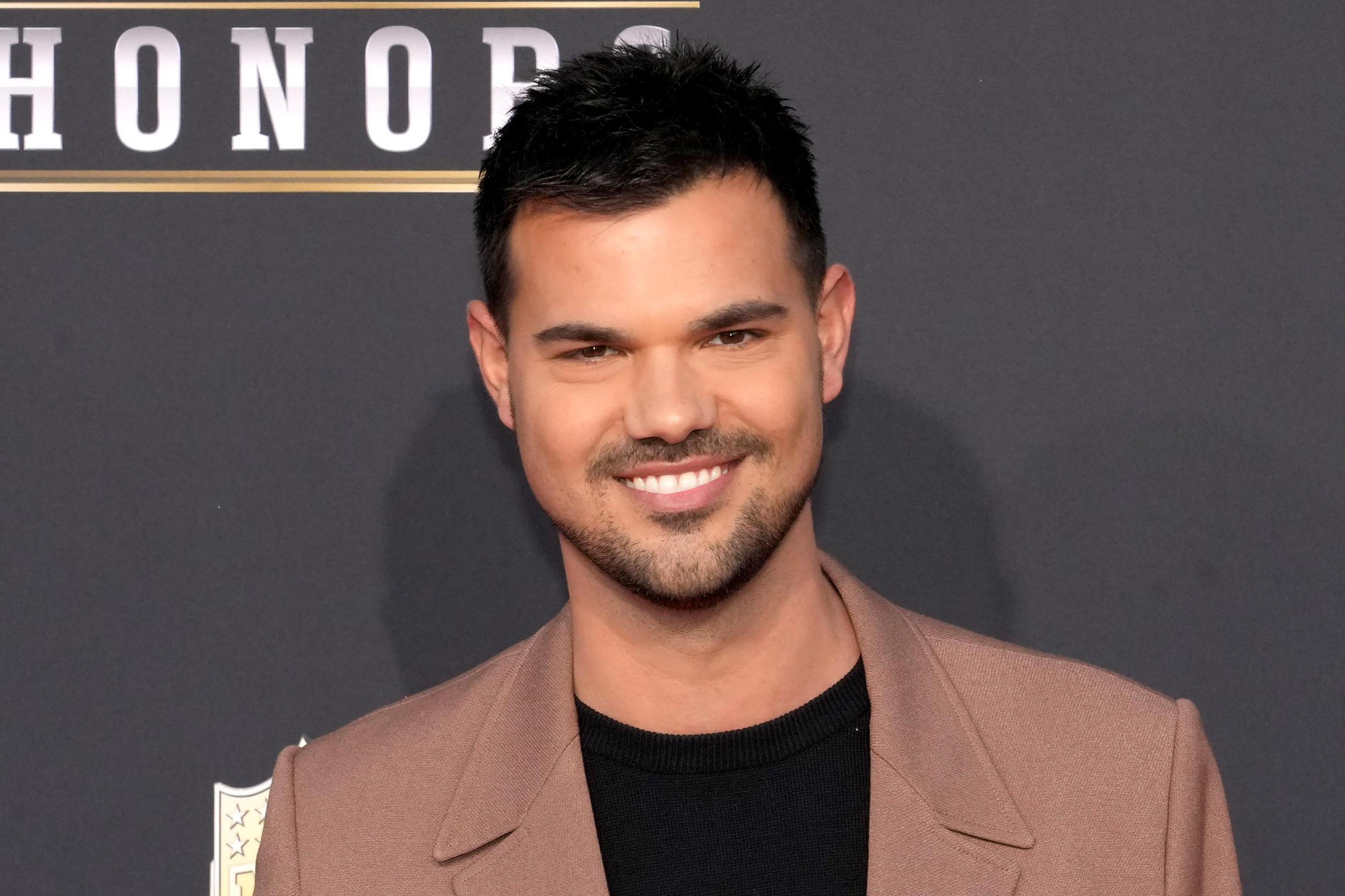 Acteur Taylor Lautner werd wereldberoemd als weerwolf Jacob uit ..., image size:3240x2160