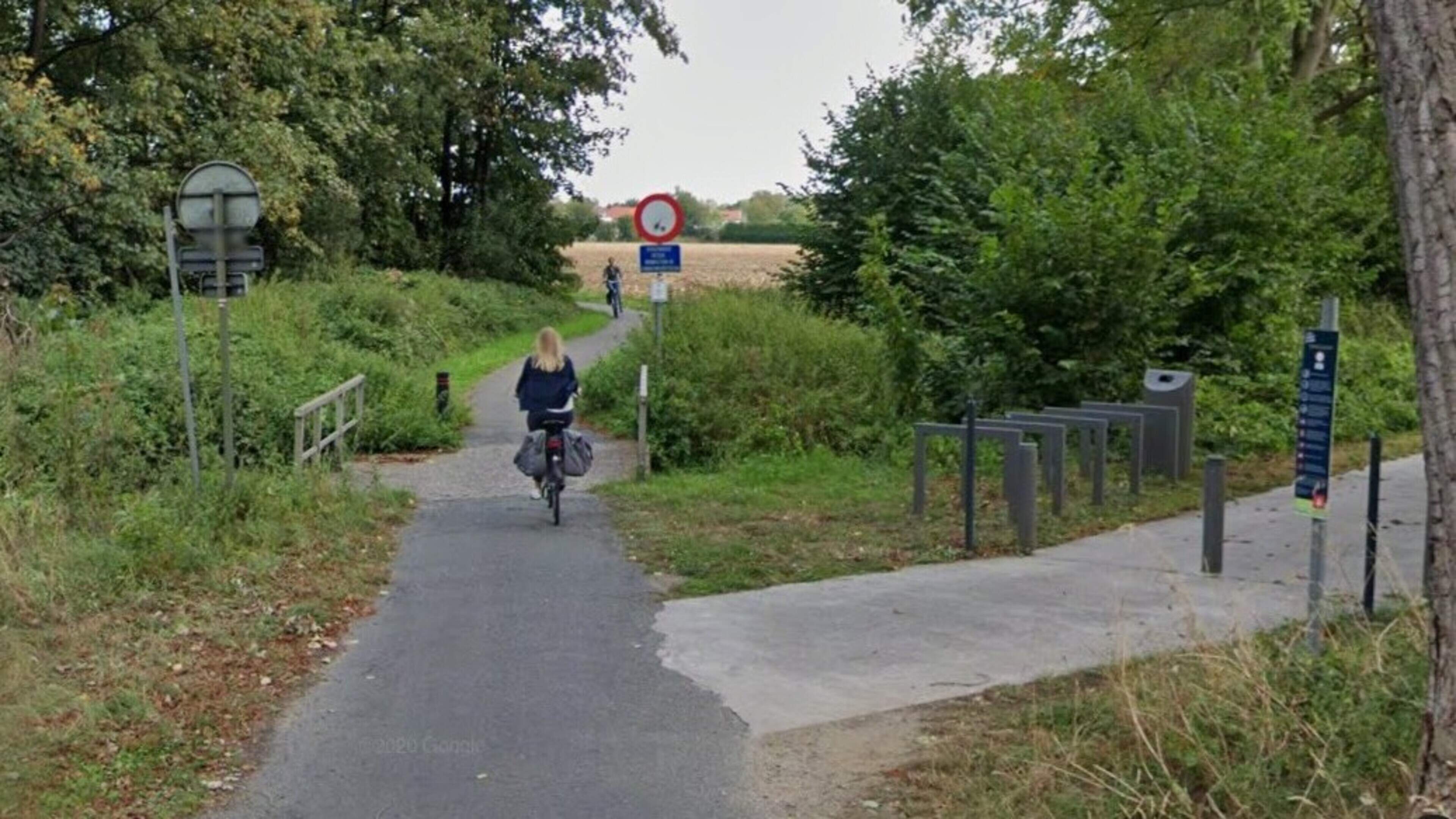 Bruggetje Hoogveld twee dagen afgesloten: fietsers moeten omrijden