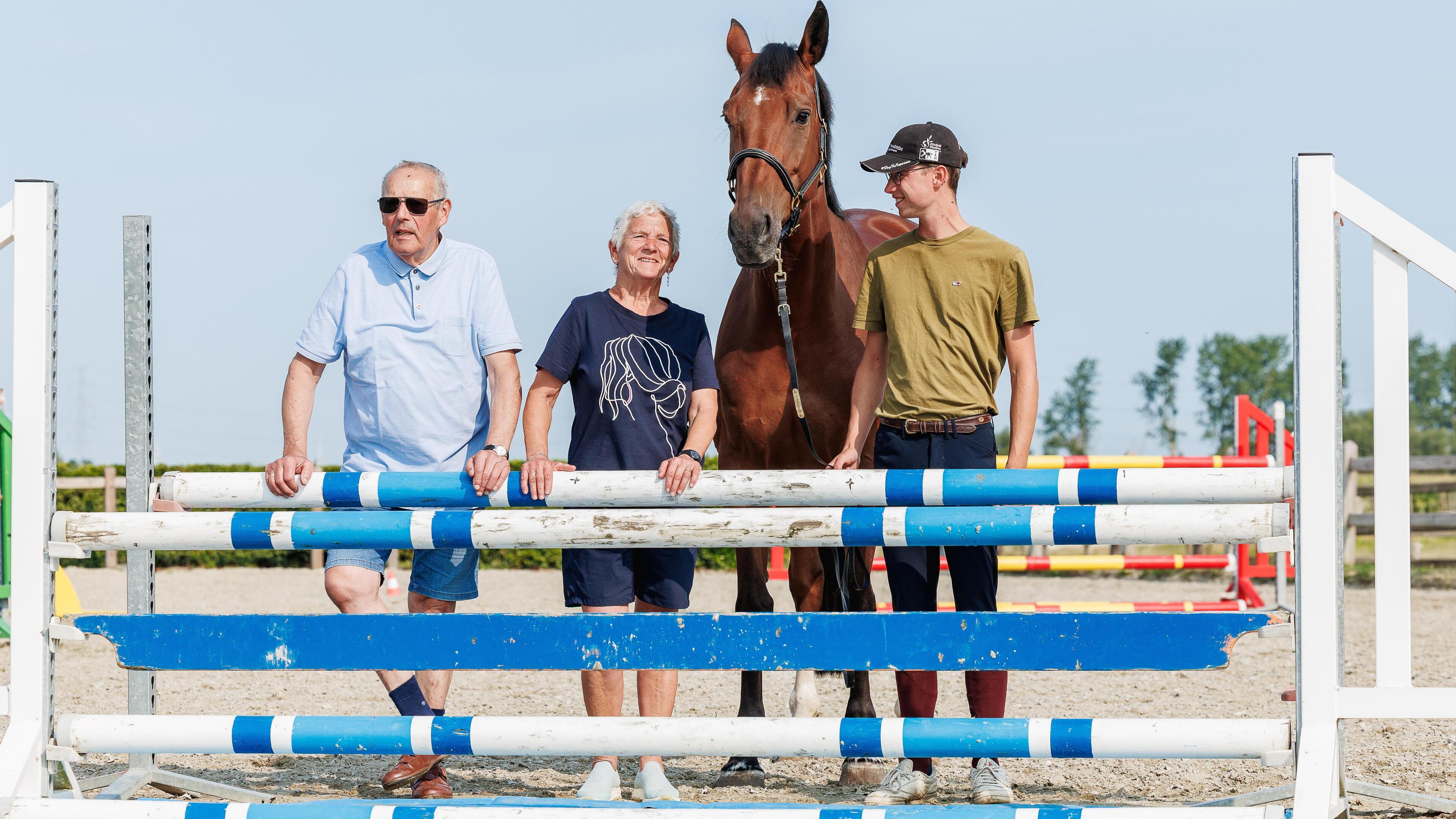Landelijke Rijvereniging Leest verwacht tot wel duizend paarden tijdens  pony- en paardentoernooi: “Jongeren leren verantwoordelijkheid te dragen  door met de dieren bezig te zijn” | GVA