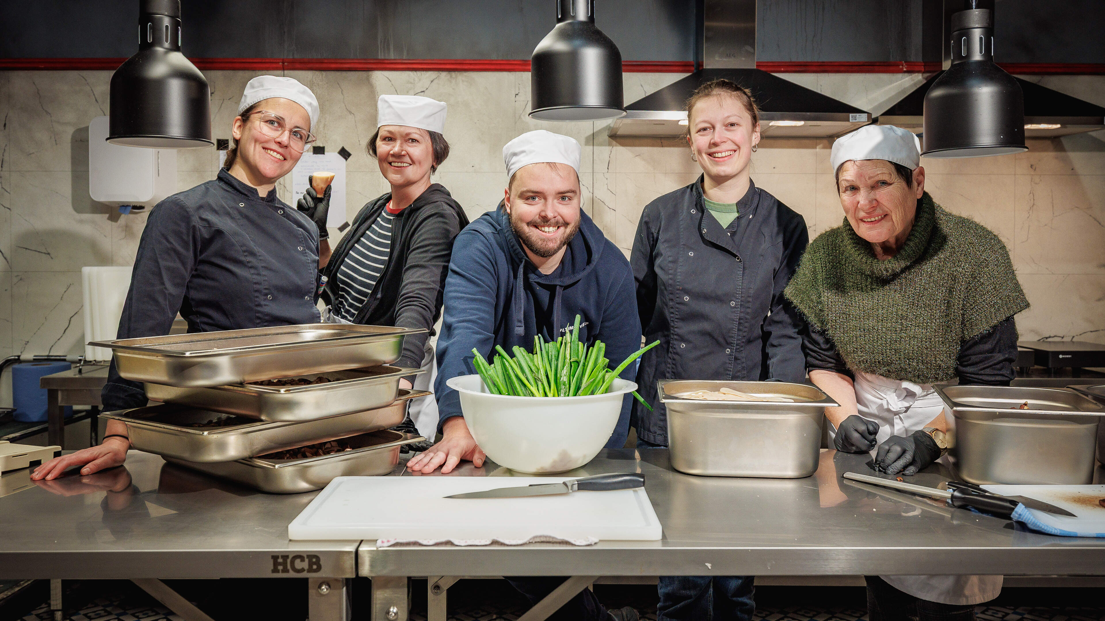 Een halve ton champignons en 2.800 broodjes: Abattoir Fermé serveert theater met een smaakvolle twis