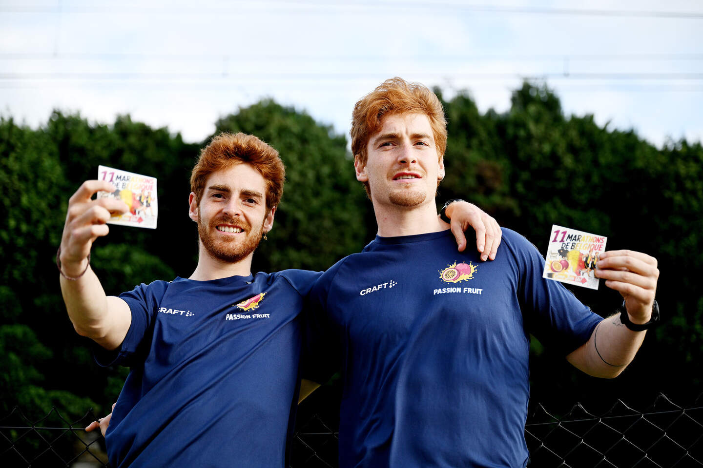 Broers Bram en Tuur organiseren én lopen 11 marathons in 11 dagen: “Bij ...