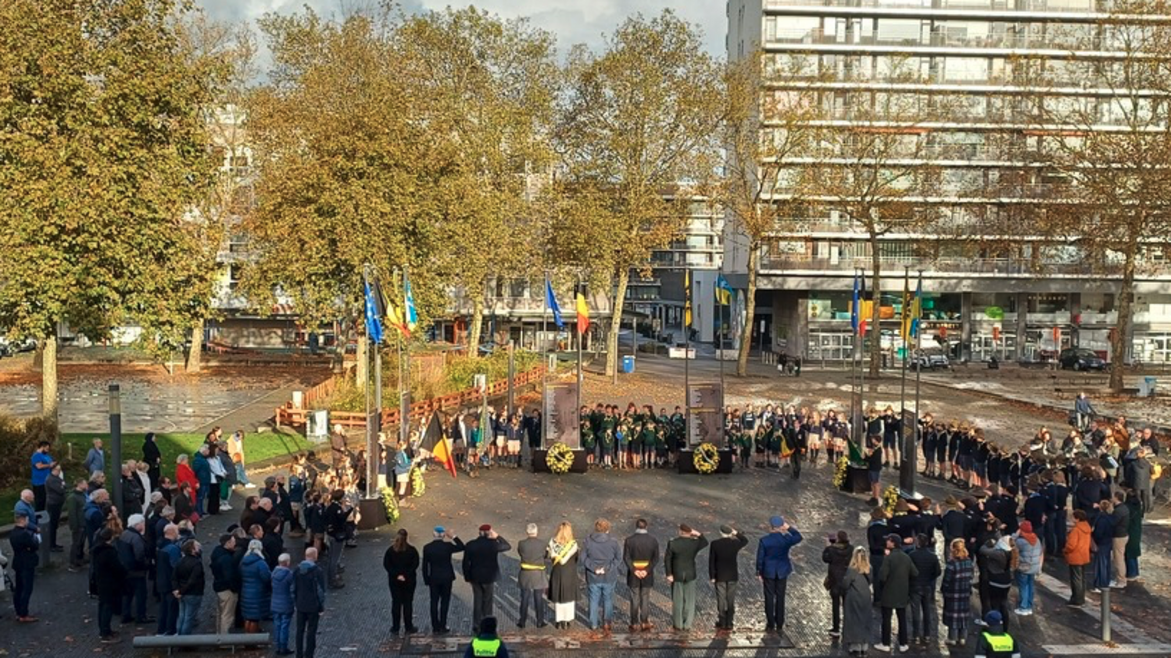 11 november in Wilrijk: Herdenking Wapenstilstand en Auschwitz-lezing door Evelien Rutten