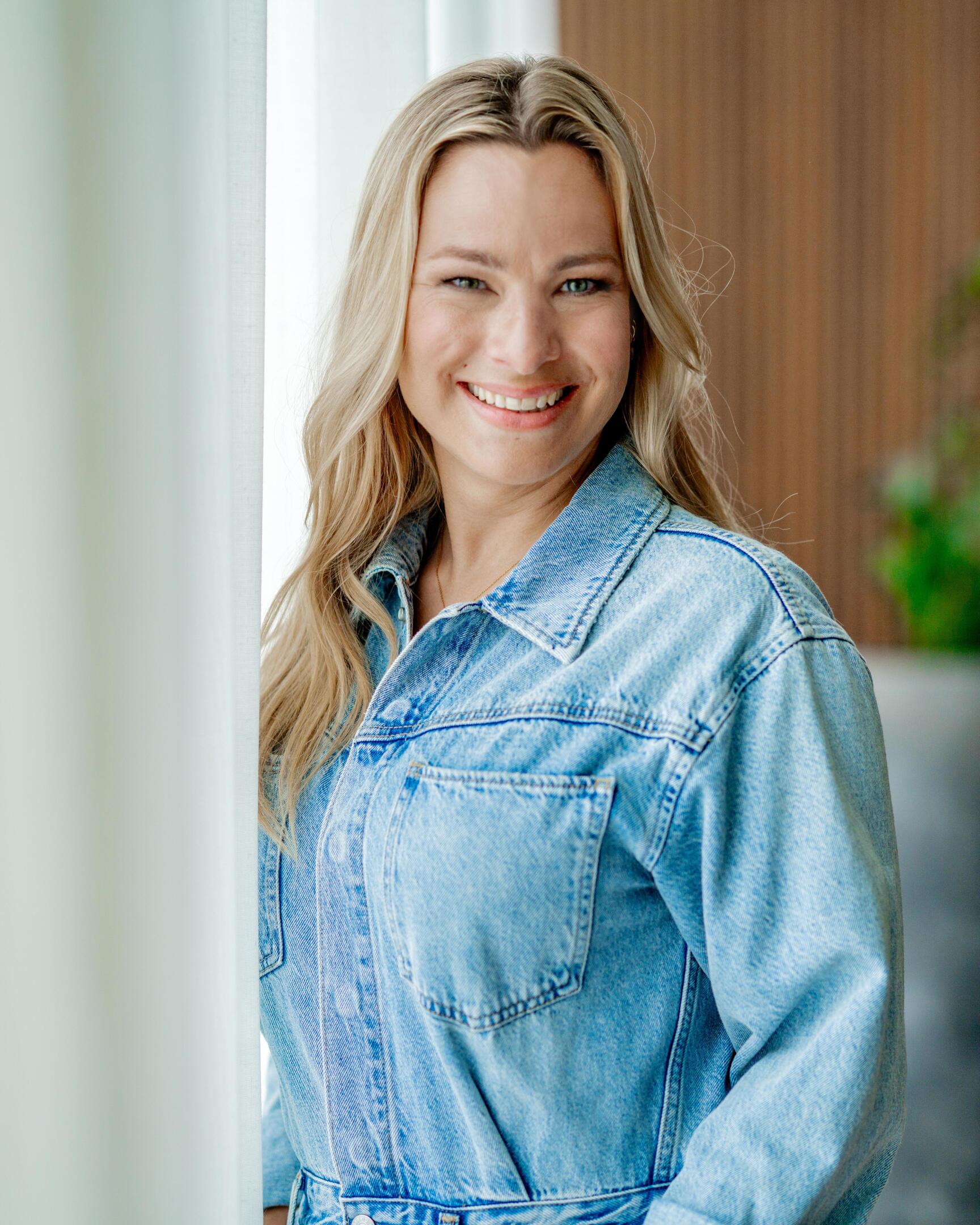 F1nn5ter vlad porn a stunning woman who appeared like her