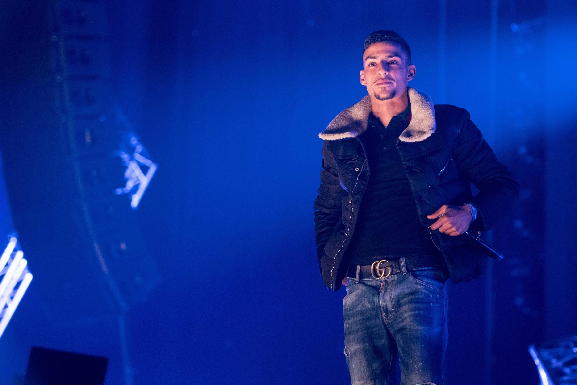 Concert rapper Boef in Sint-Niklaas eindigt in massale vechtpartij op ...