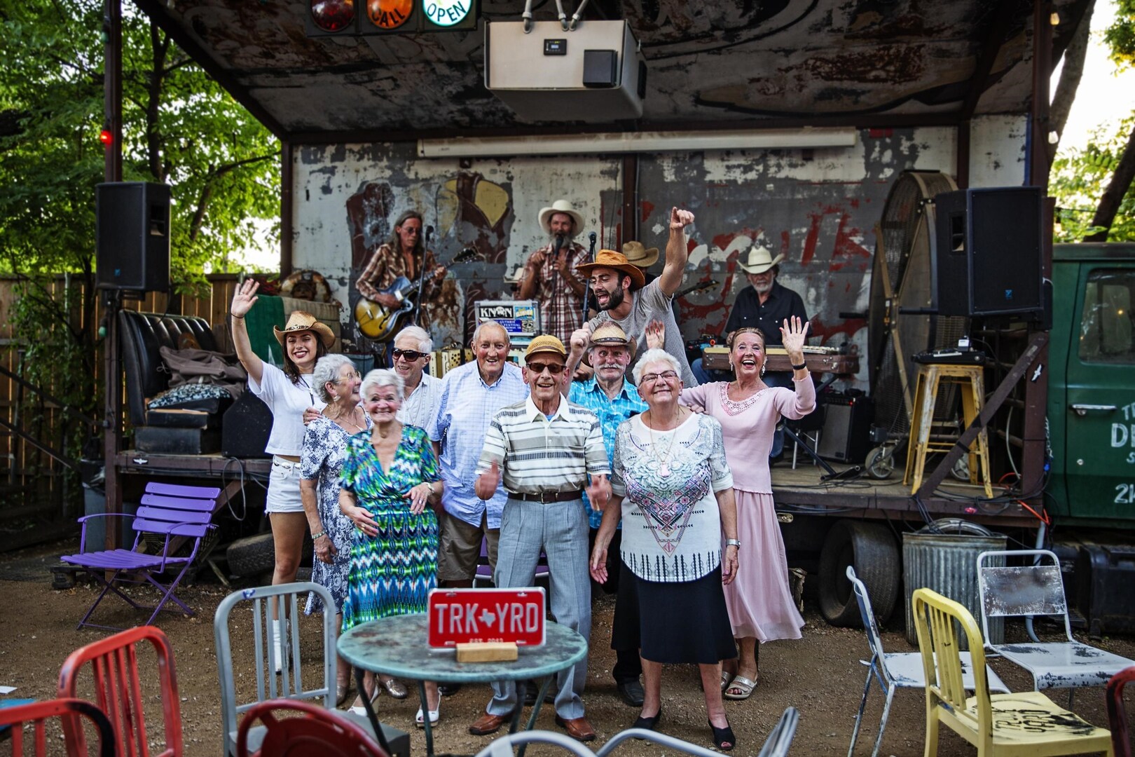 Daarom verkiest Thijs ‘Hotel Römantiek’ boven ‘De Wereld Rond Met 80 ...