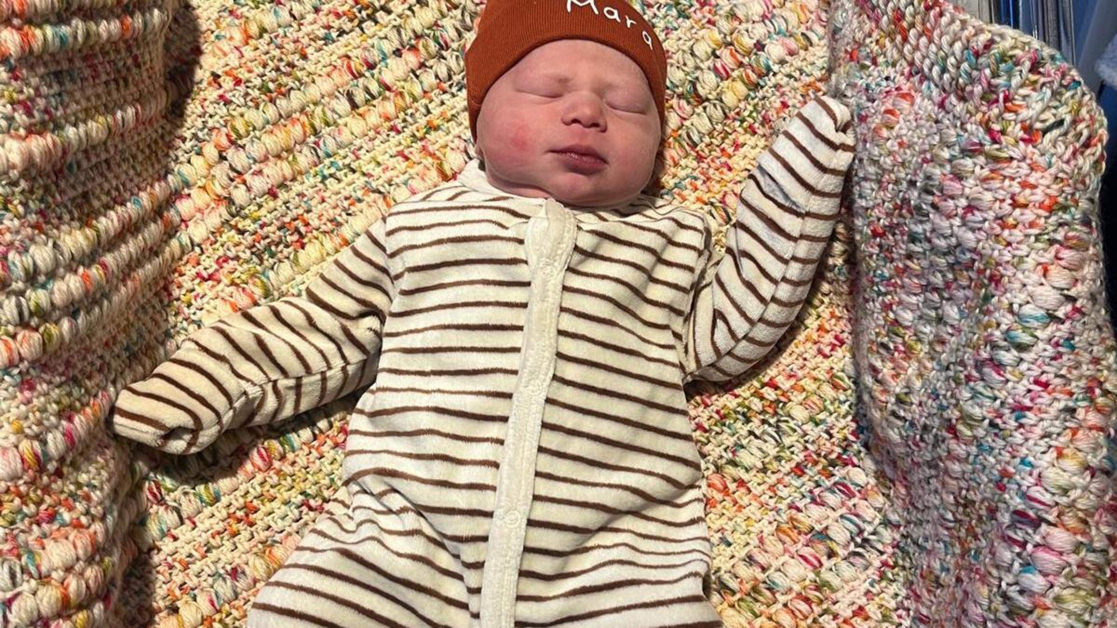 Nieuwjaarsbaby’s brengen blijdschap in ziekenhuizen van de regio: “We hoopten stiekem dat de bevalli