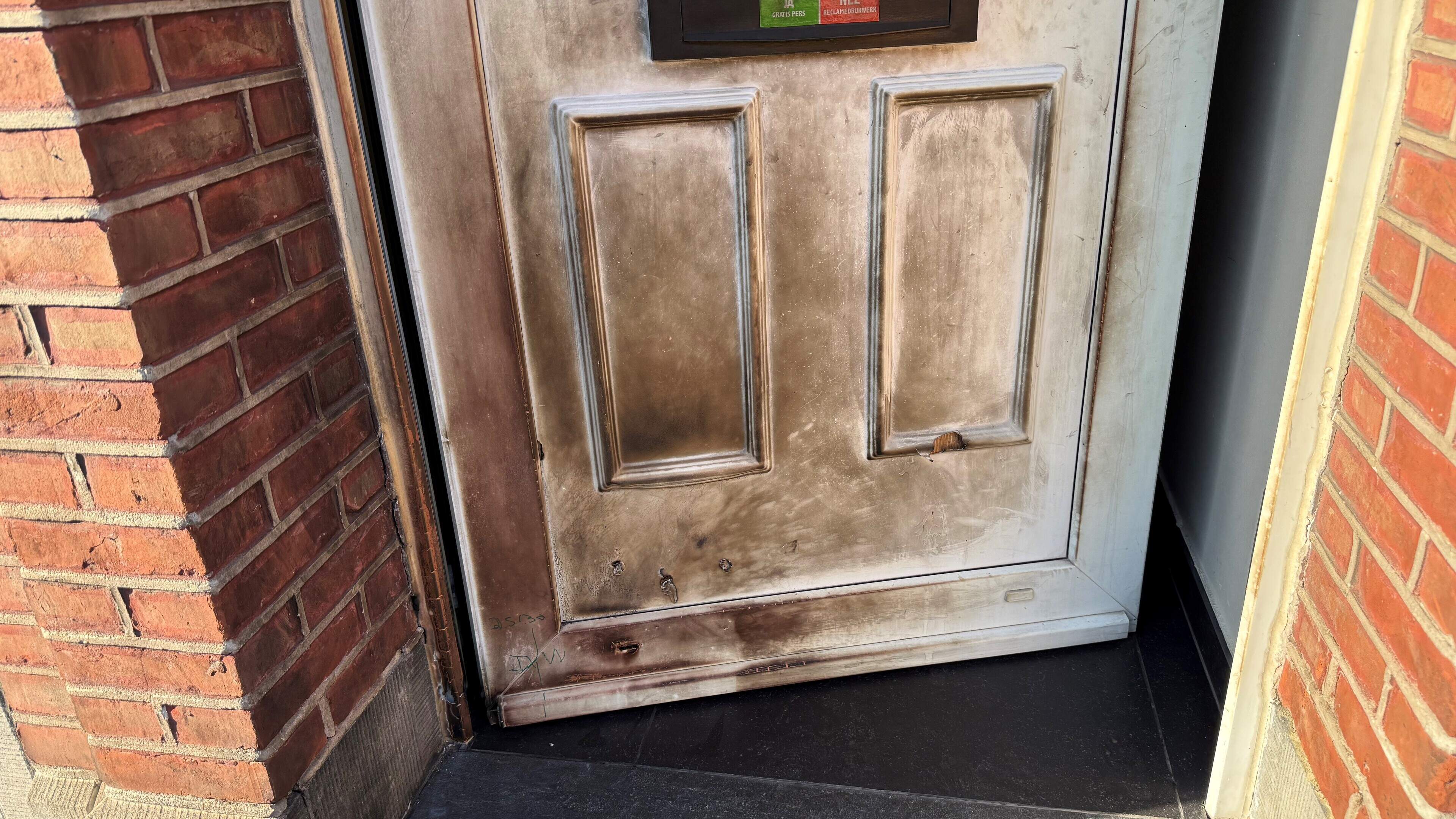 Aanslag met brandbom schrikt Mechels gezin op: “Alsof er een vrachtwagen ons huis binnenreed”