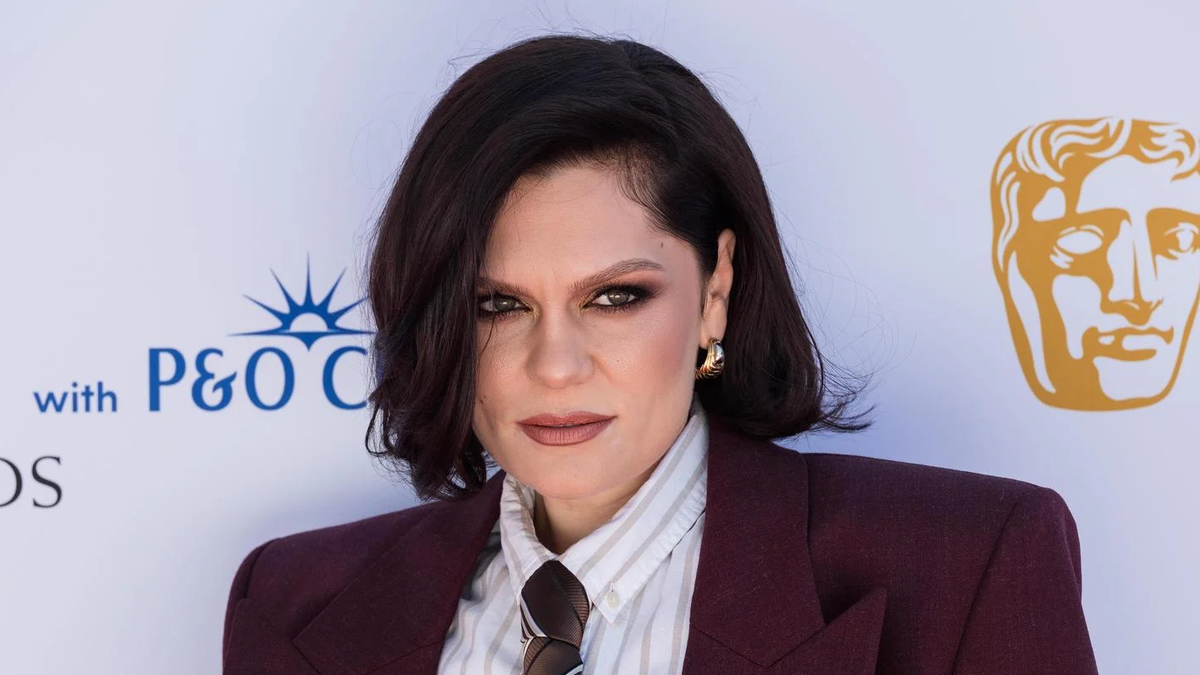 Jessie J (37) deelt onthutsende diagnose: Vroeg stadium borstkanker