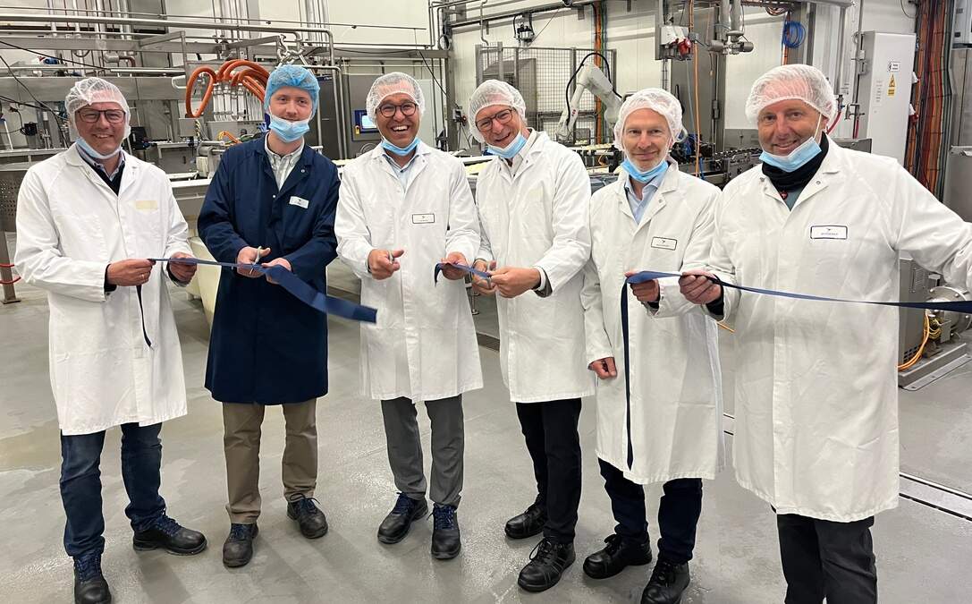 Nieuwe productielijn IJsboerke maakt 100 miljoen ijspralines per jaar ...